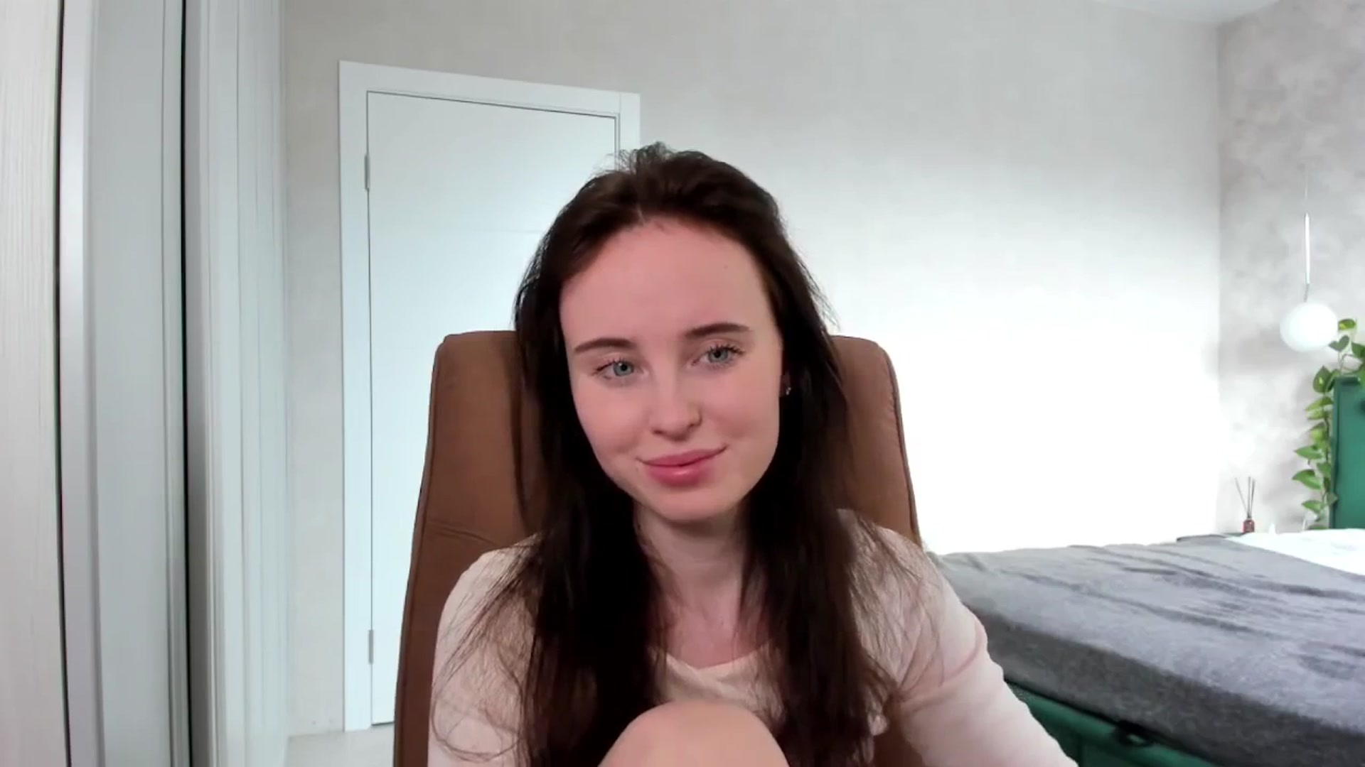 Gallery image thumbnail from userSasha's myfreecams stream on, 03/30/2025, 07:28 image 19 of 20