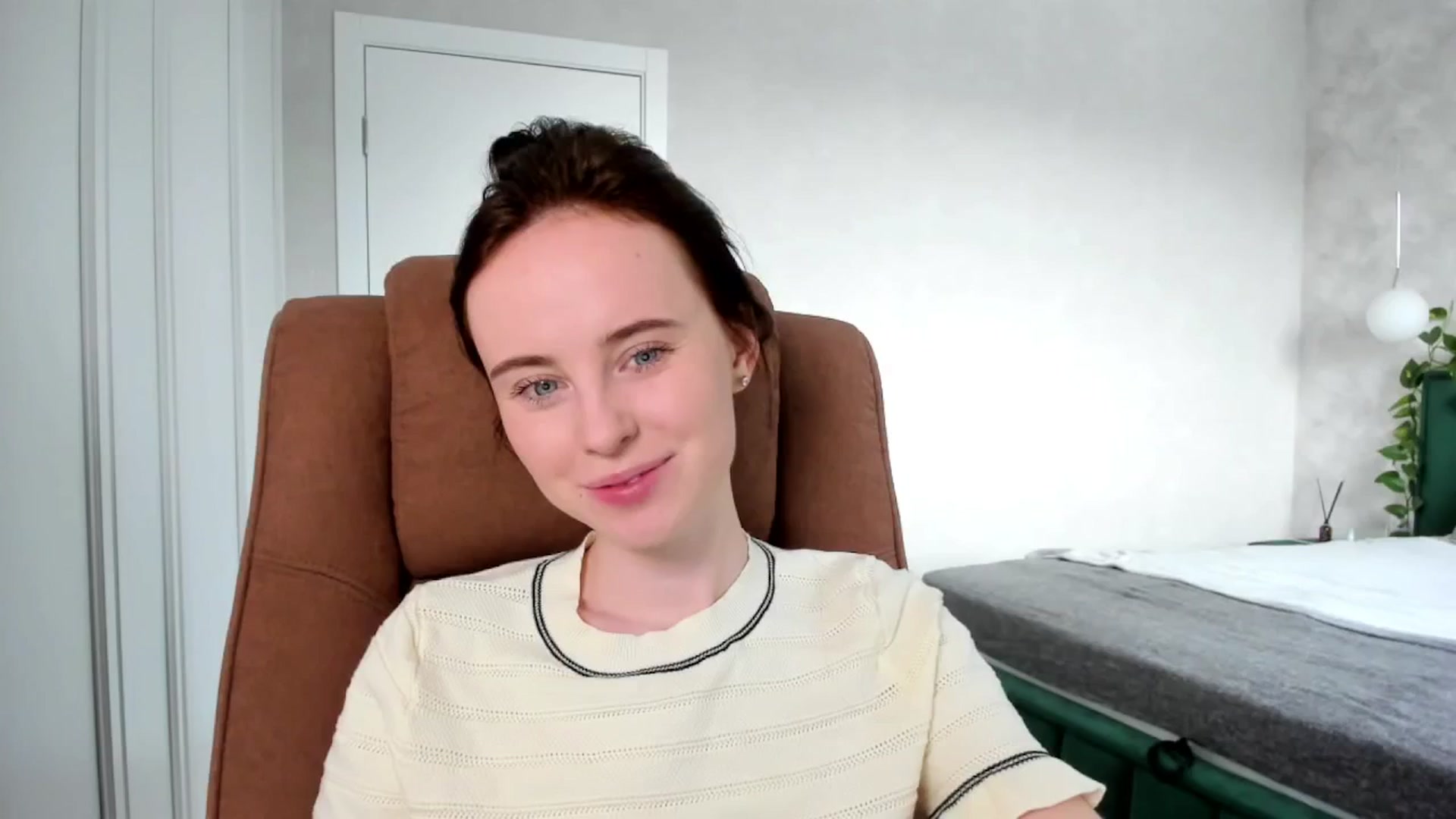 Gallery image thumbnail from userSasha's myfreecams stream on, 03/31/2025, 06:13 image 12 of 20