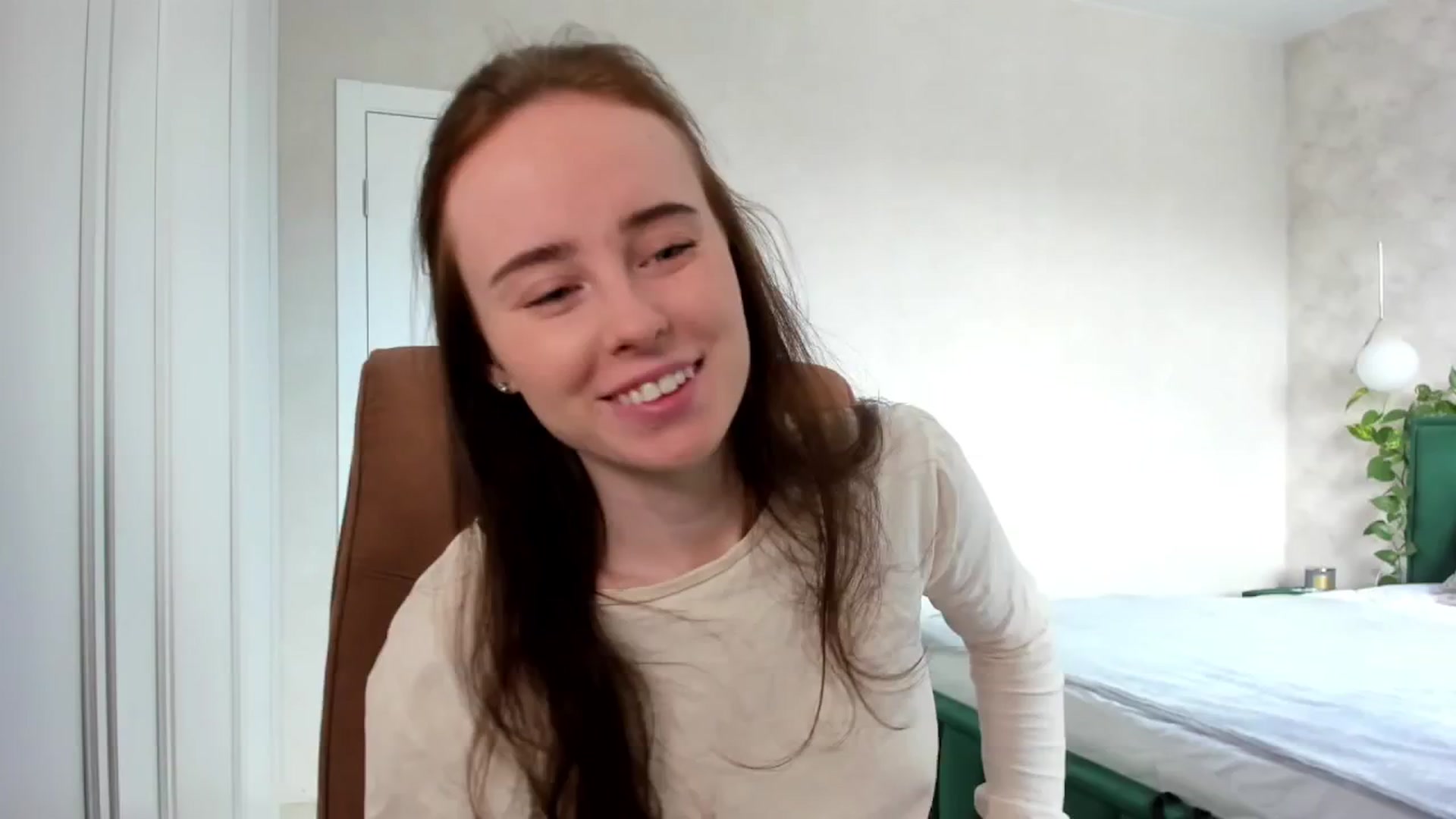 Gallery image thumbnail from userSasha's myfreecams stream on, 05/10/2025, 06:53 image 17 of 20