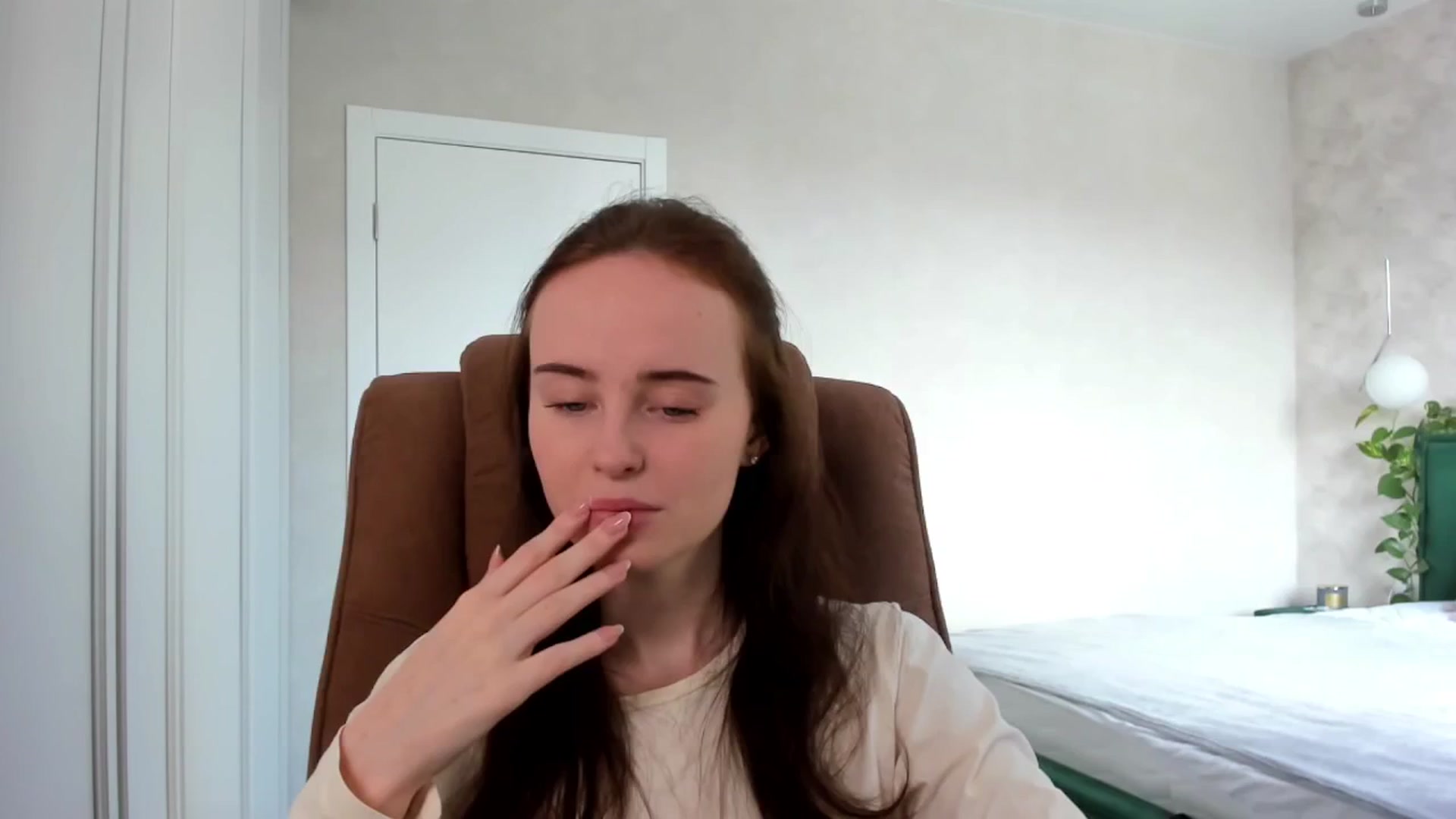 Gallery image thumbnail from userSasha's myfreecams stream on, 05/10/2025, 06:53 image 9 of 20