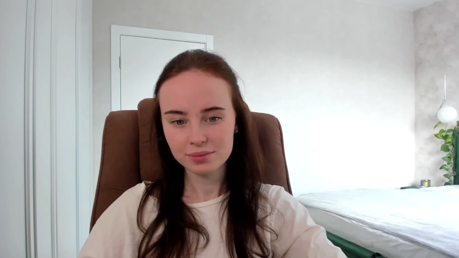 Gallery image thumbnail from userSasha's myfreecams stream on, 05/10/2025, 07:48 image 8 of 20