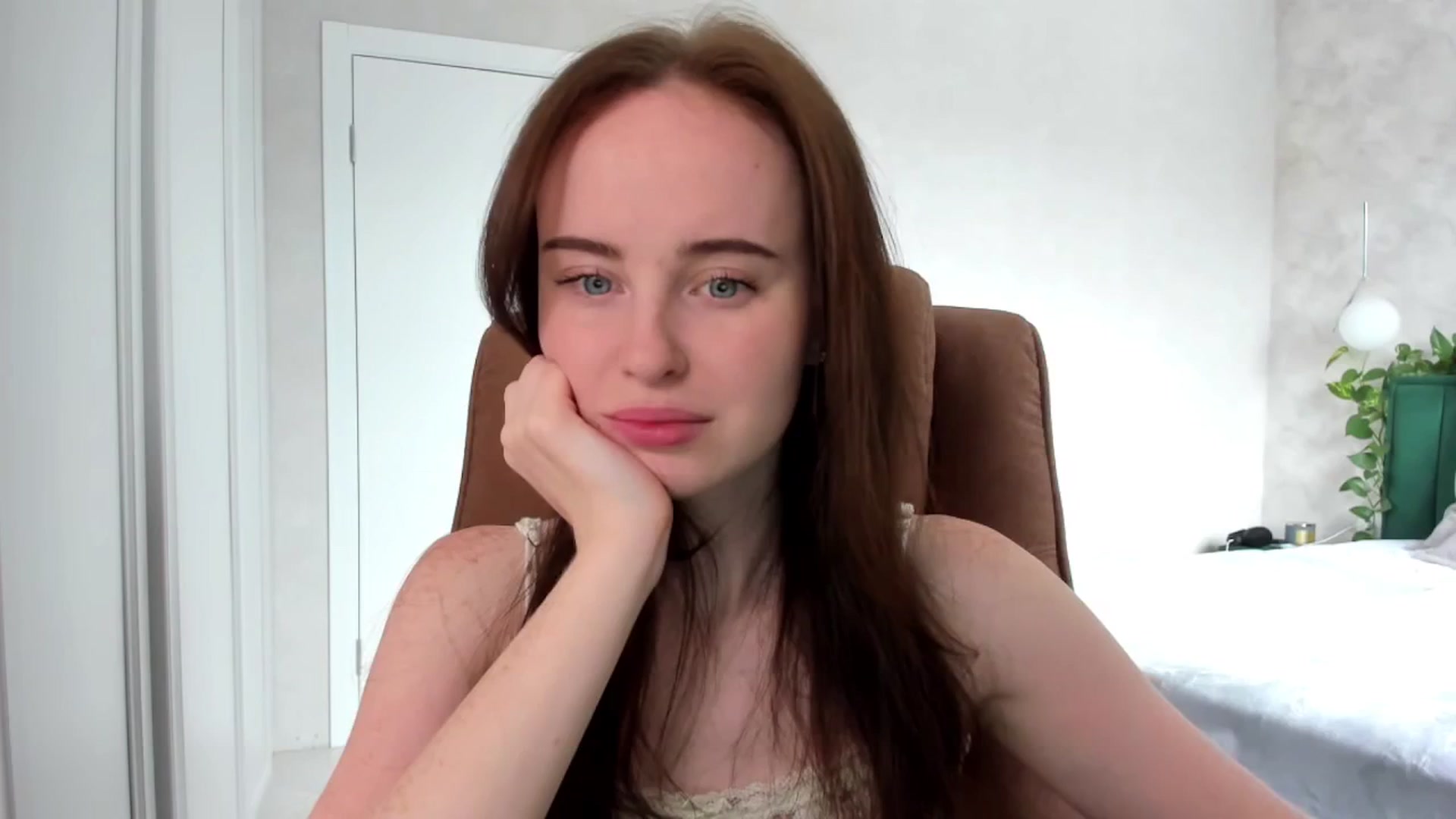 Gallery image thumbnail from userSasha's myfreecams stream on, 05/11/2025, 06:40 image 3 of 20
