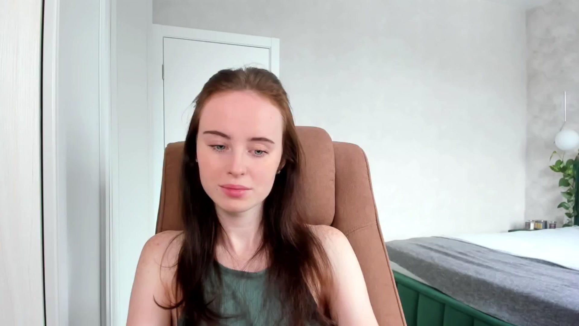 Gallery image thumbnail from userSasha's myfreecams stream on, 05/17/2025, 05:06 image 1 of 20