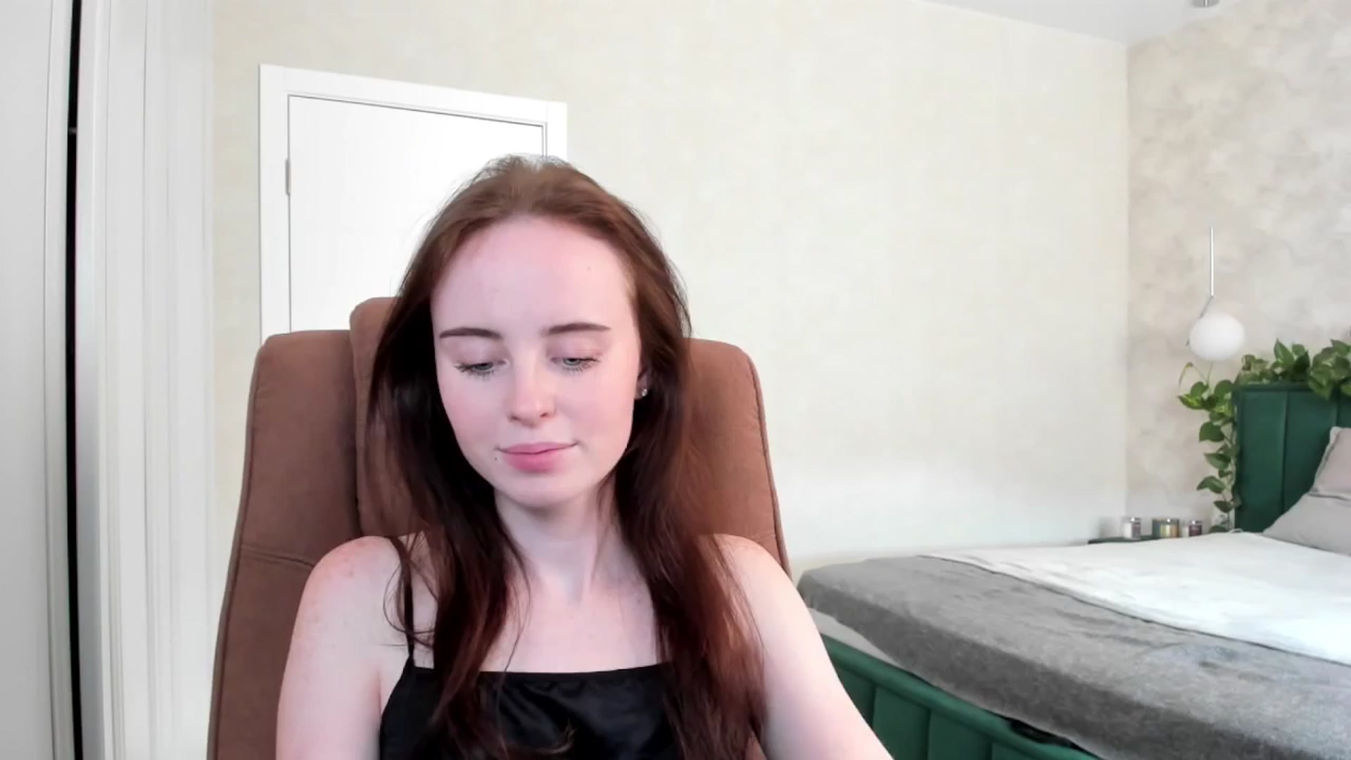 Gallery image thumbnail from userSasha's myfreecams stream on, 05/17/2025, 09:05 image 8 of 20
