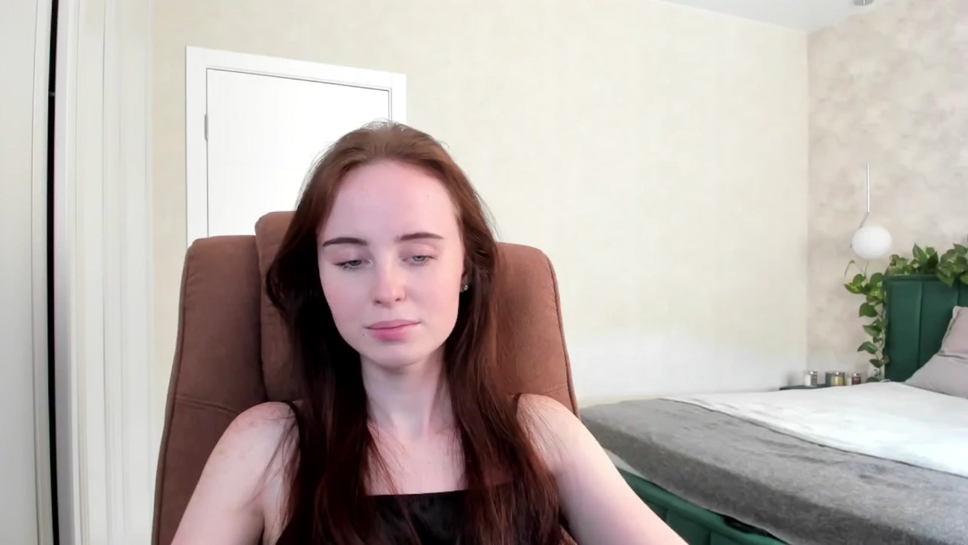 Gallery image thumbnail from userSasha's myfreecams stream on, 05/17/2025, 09:05 image 5 of 20