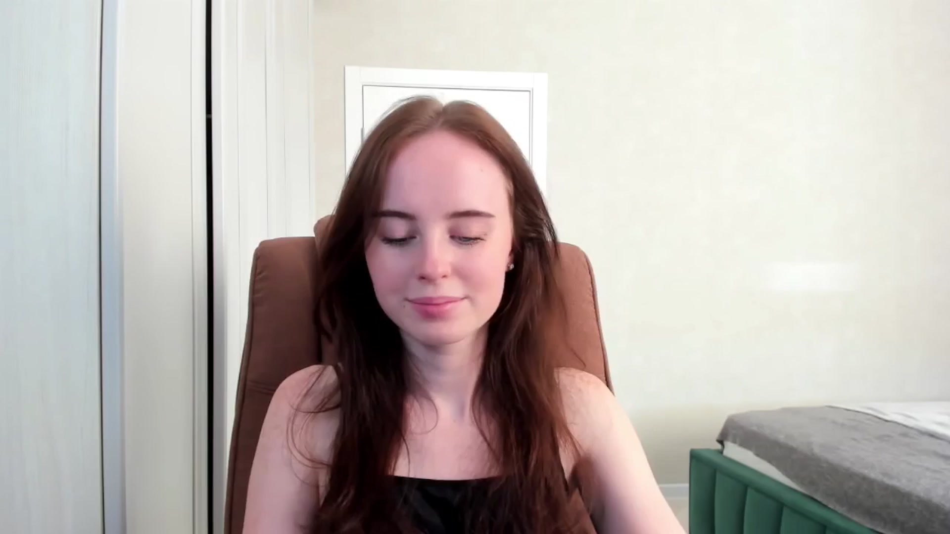 Gallery image thumbnail from userSasha's myfreecams stream on, 05/17/2025, 09:05 image 18 of 20