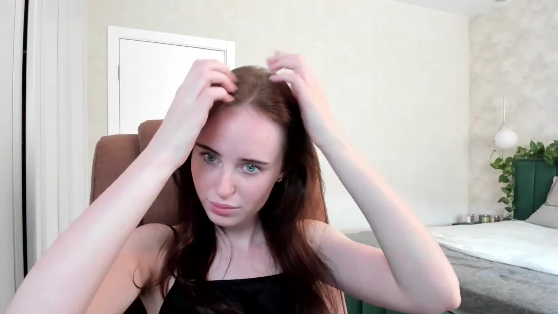 Gallery image thumbnail from userSasha's myfreecams stream on, 05/17/2025, 09:05 image 10 of 20
