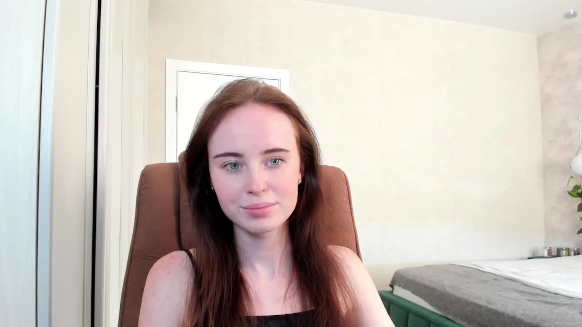 Gallery image thumbnail from userSasha's myfreecams stream on, 05/17/2025, 09:05 image 1 of 20