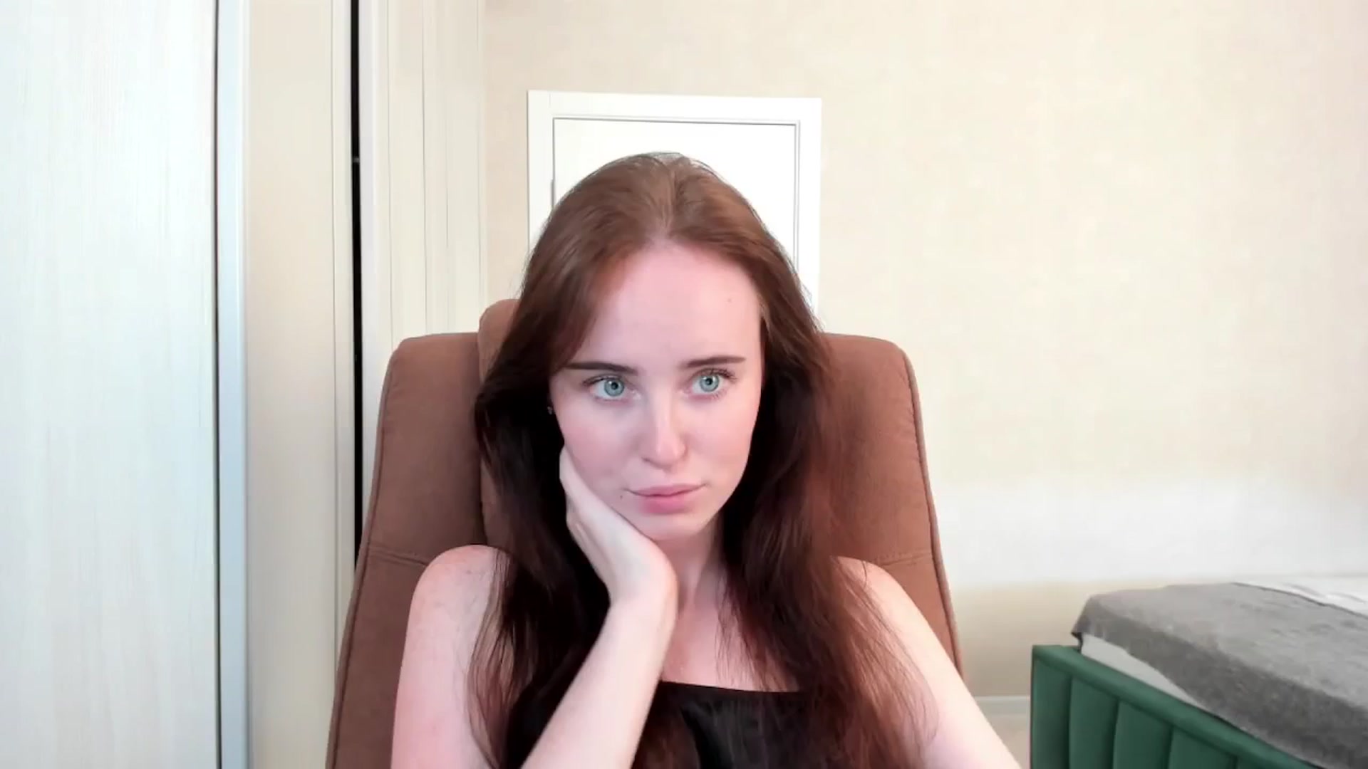 Gallery image thumbnail from userSasha's myfreecams stream on, 05/17/2025, 09:05 image 3 of 20