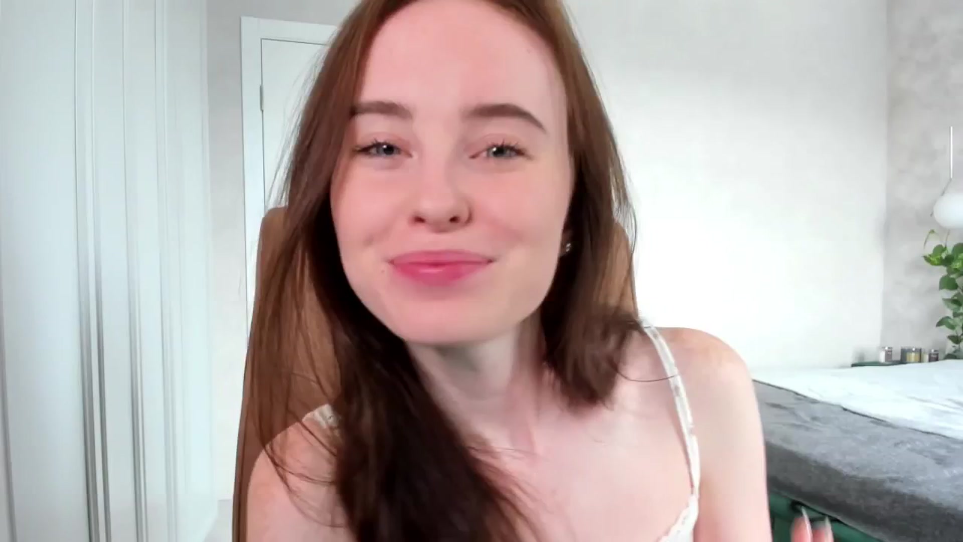 Gallery image thumbnail from userSasha's myfreecams stream on, 05/18/2025, 05:52 image 20 of 20