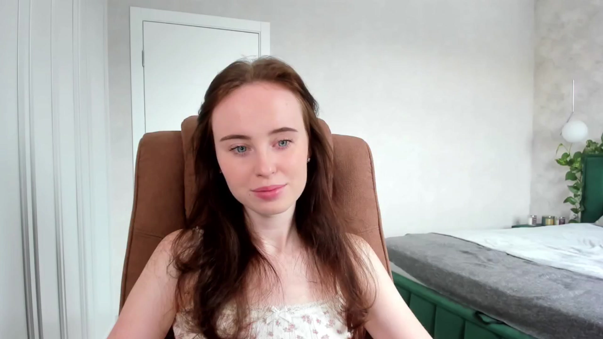 Gallery image thumbnail from userSasha's myfreecams stream on, 05/18/2025, 05:52 image 5 of 20