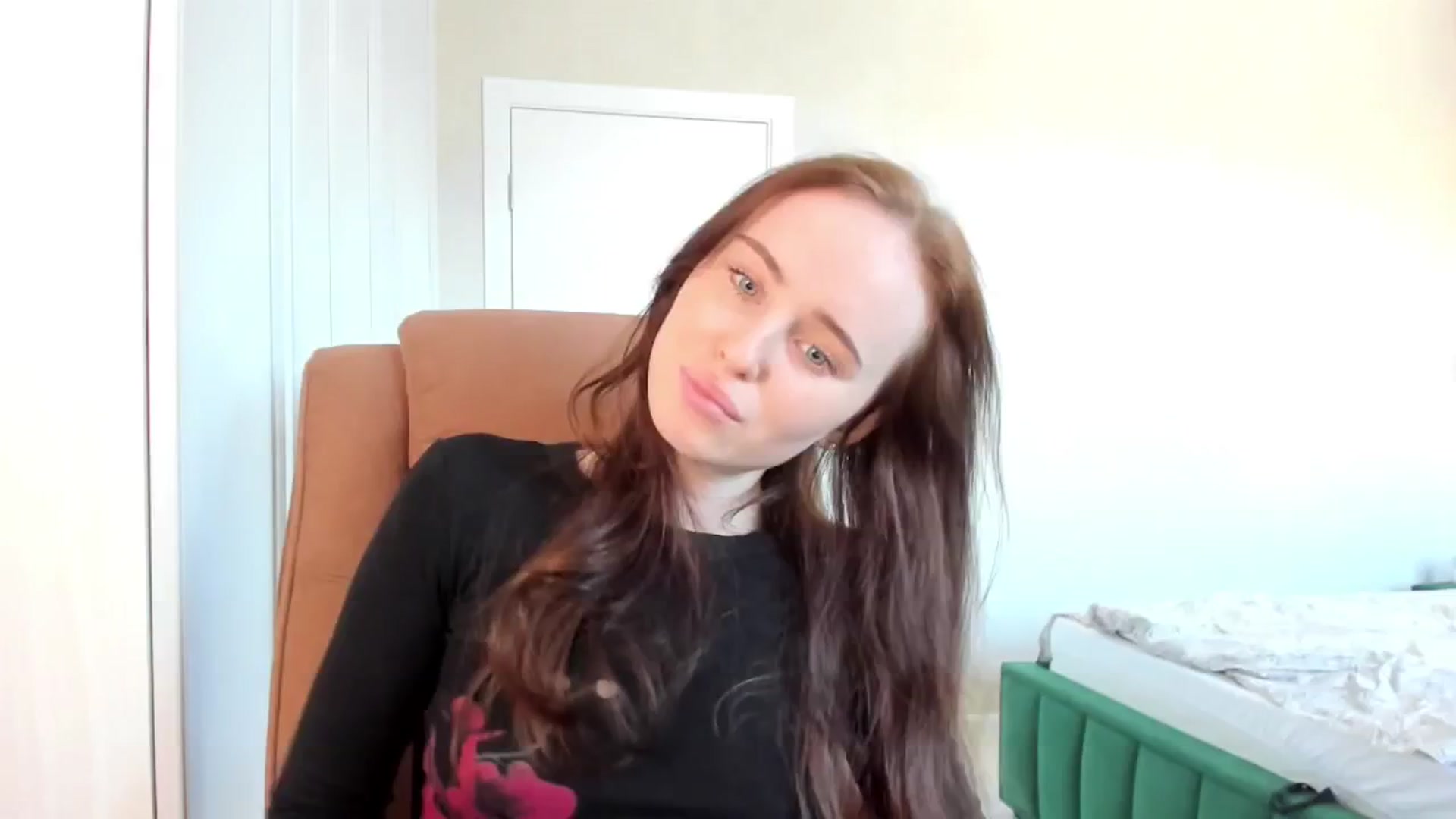 Gallery image thumbnail from userSasha's myfreecams stream on, 05/19/2025, 15:48 image 14 of 20
