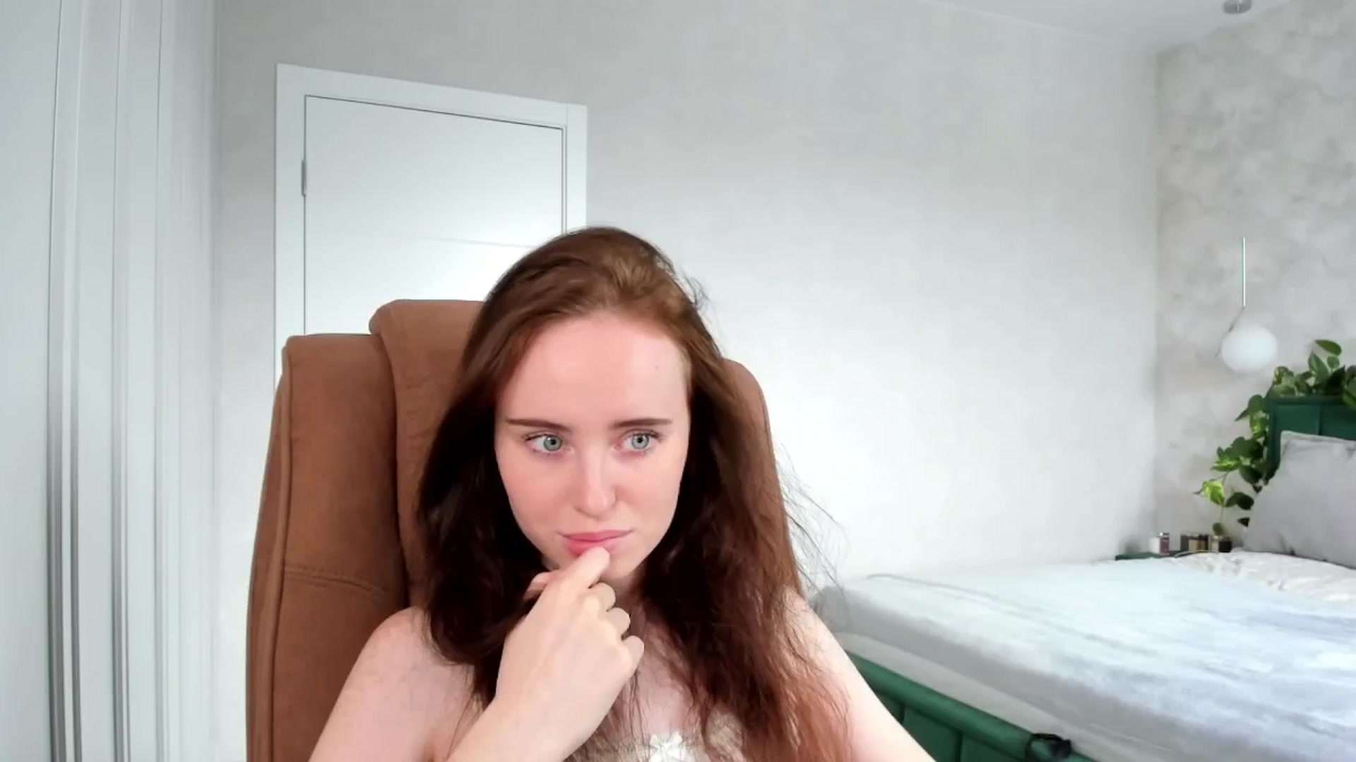 Gallery image thumbnail from userSasha's myfreecams stream on, 05/24/2025, 05:34 image 1 of 20