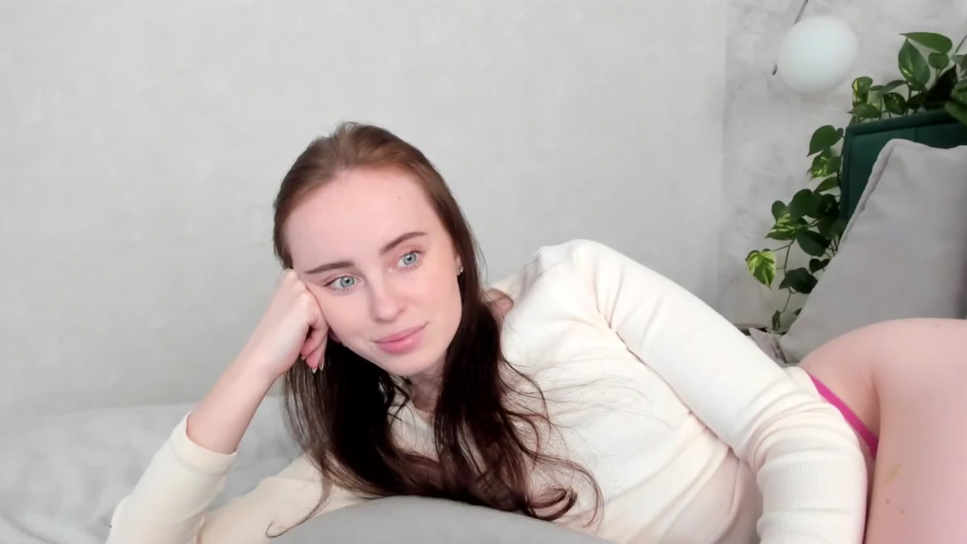 Gallery image thumbnail from userSasha's myfreecams stream on, 05/27/2025, 08:19 image 10 of 20