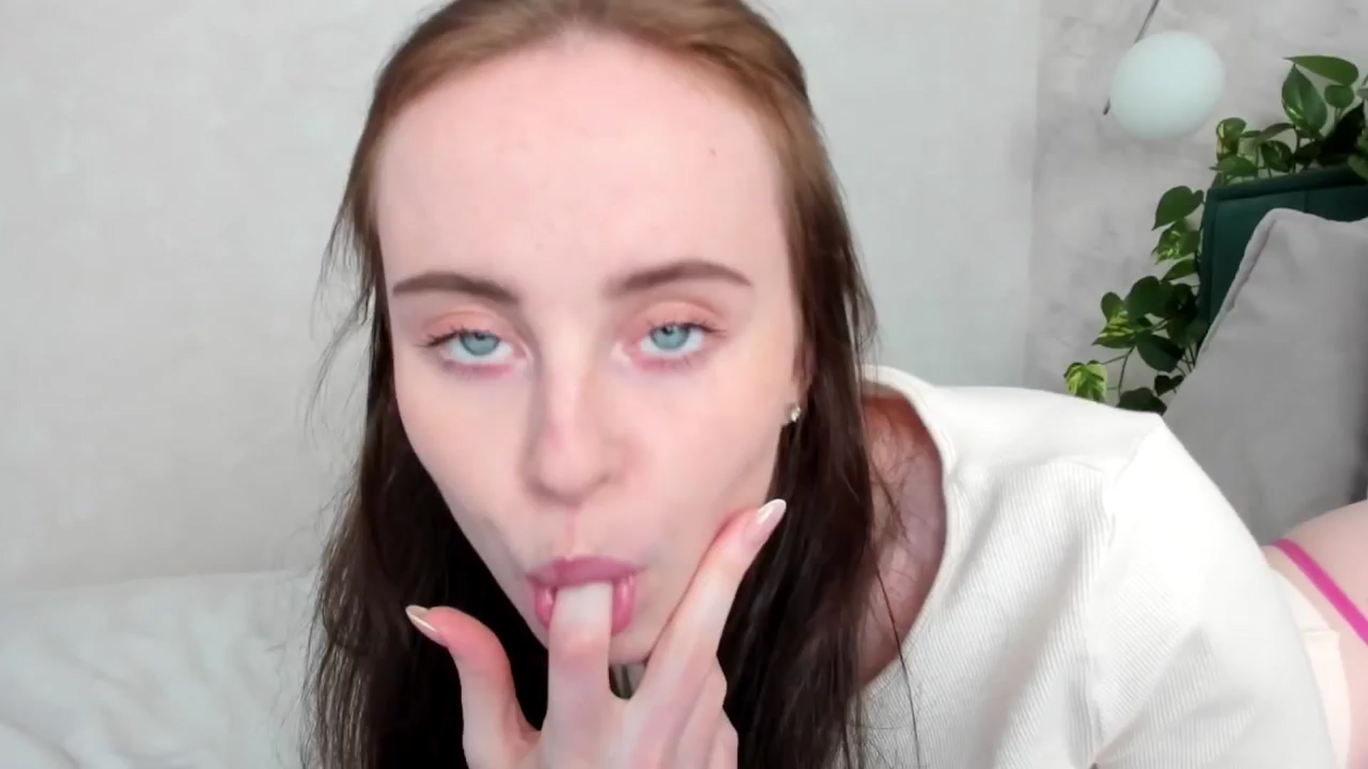 Gallery image thumbnail from userSasha's myfreecams stream on, 05/27/2025, 08:19 image 18 of 20