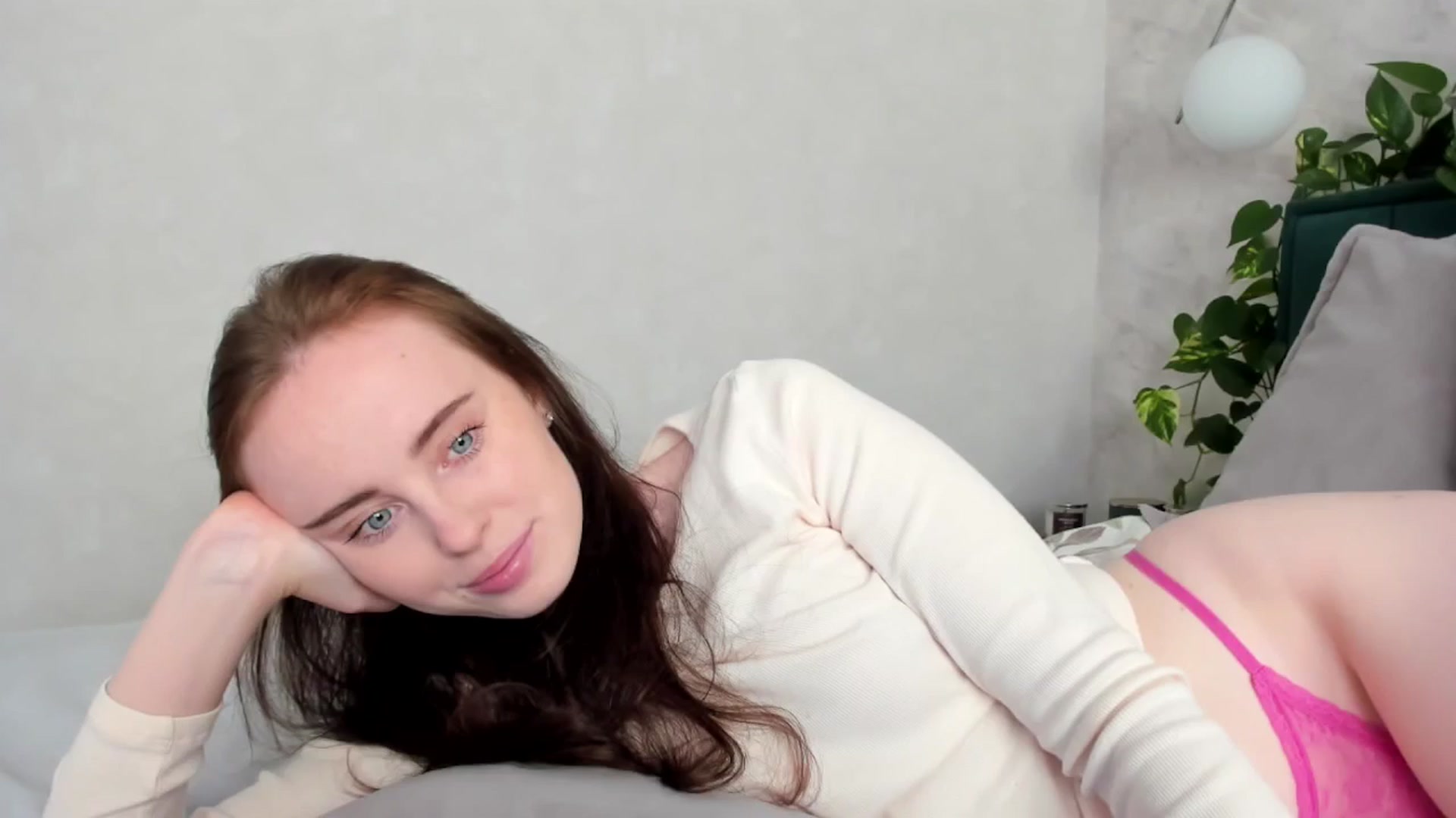 Gallery image thumbnail from userSasha's myfreecams stream on, 05/27/2025, 08:19 image 15 of 20
