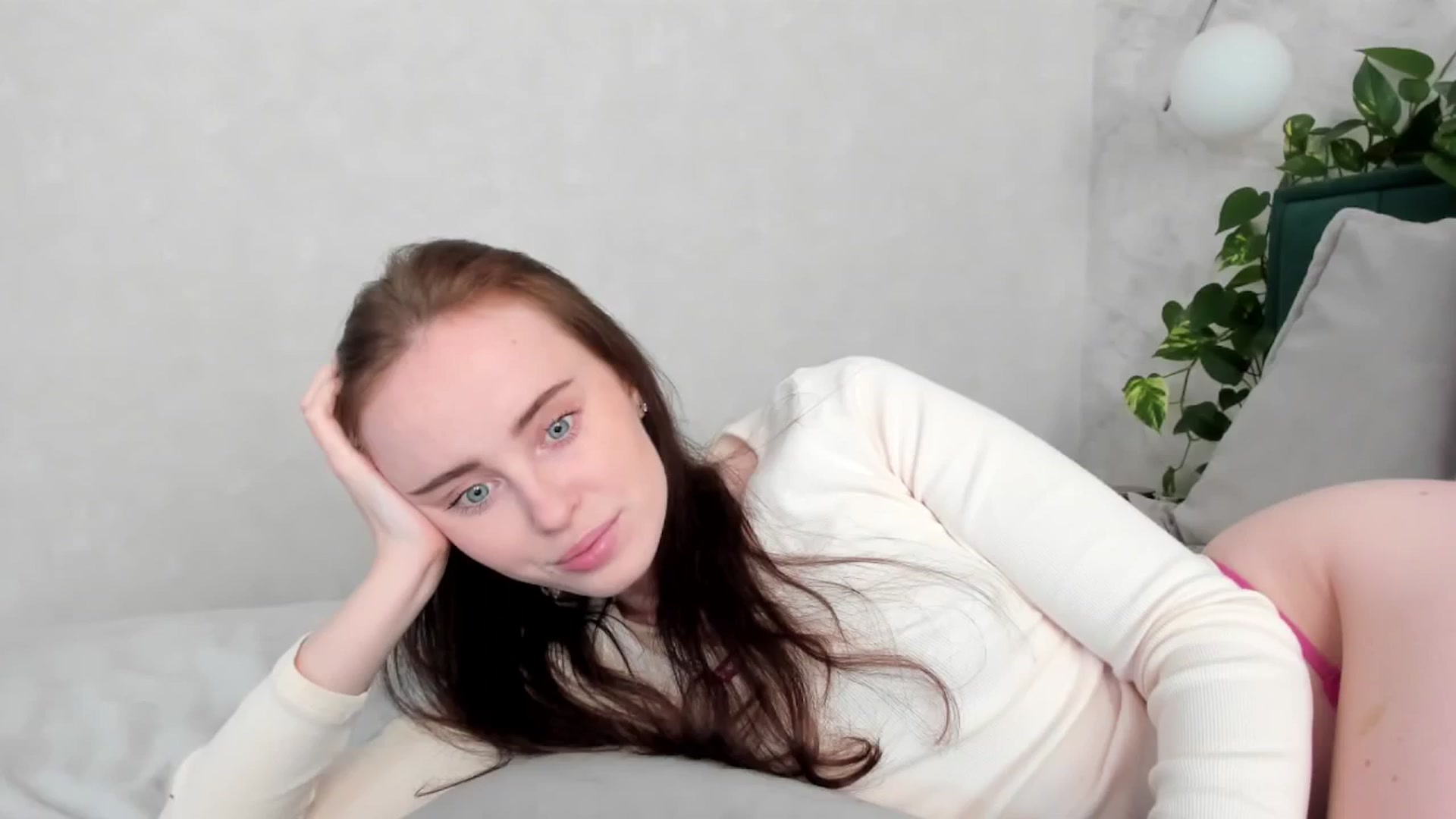 Gallery image thumbnail from userSasha's myfreecams stream on, 05/27/2025, 08:19 image 9 of 20