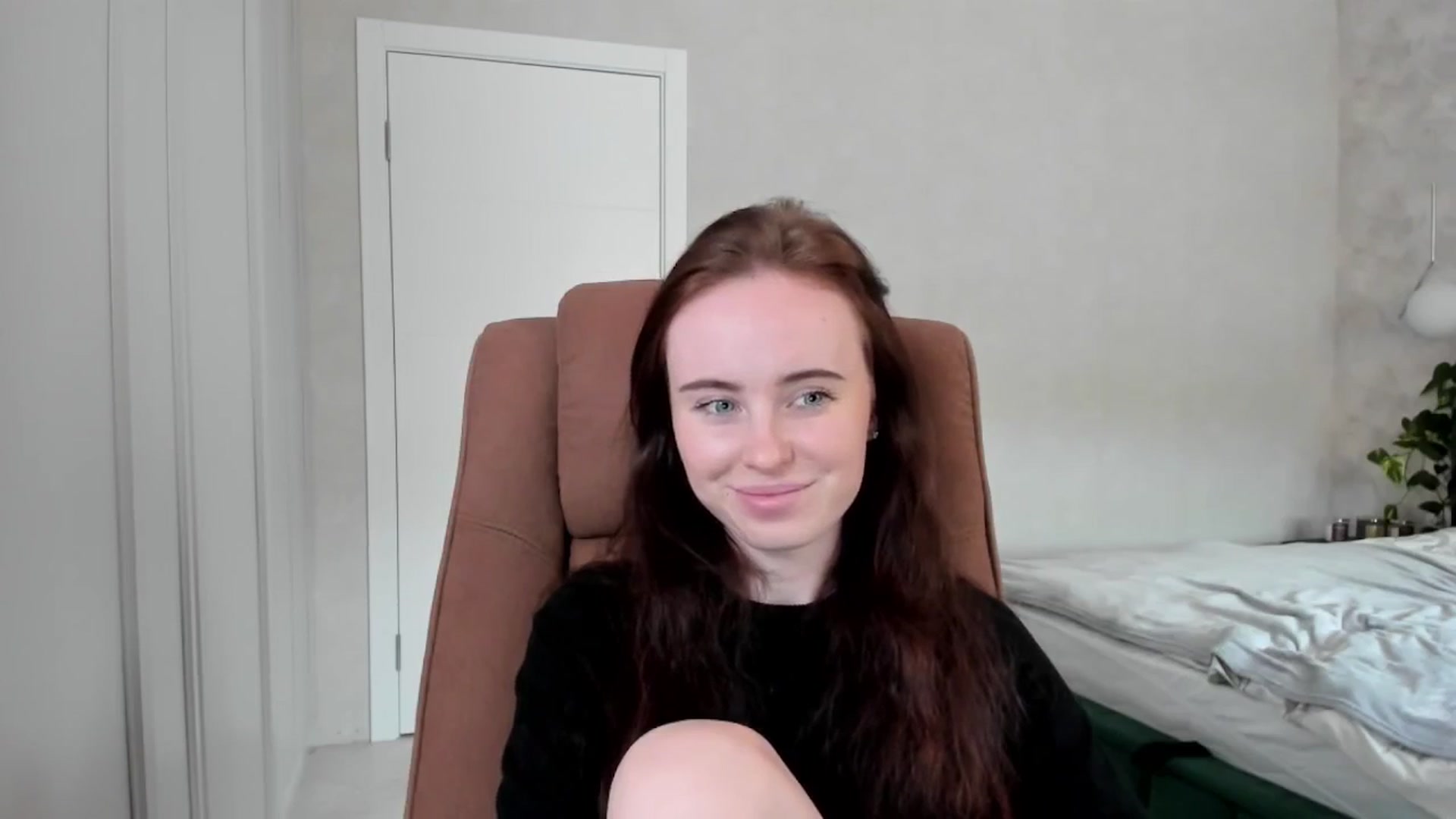 Gallery image thumbnail from userSasha's myfreecams stream on, 05/28/2025, 15:53 image 13 of 20