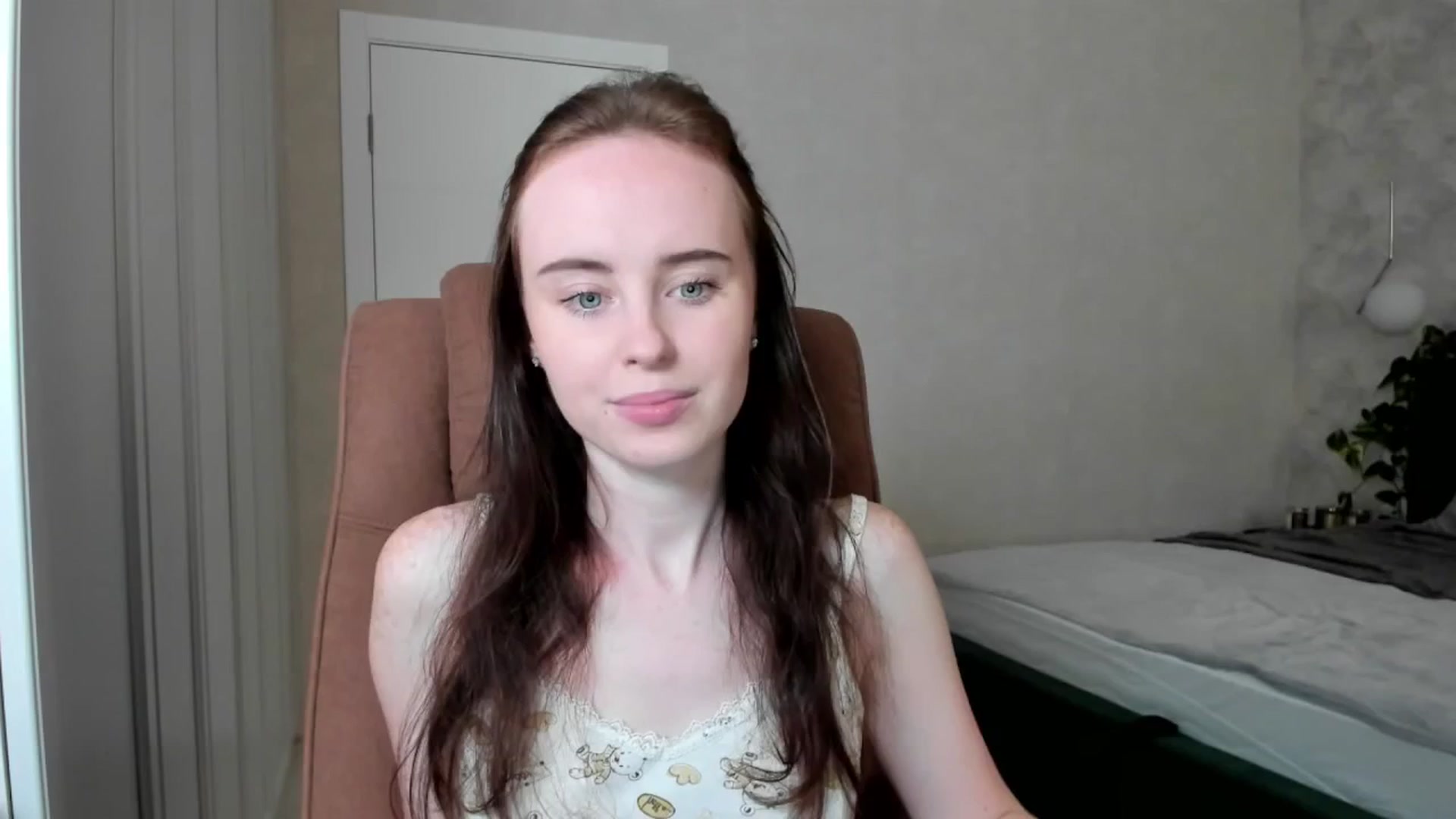 Gallery image thumbnail from userSasha's myfreecams stream on, 05/31/2025, 07:23 image 17 of 20