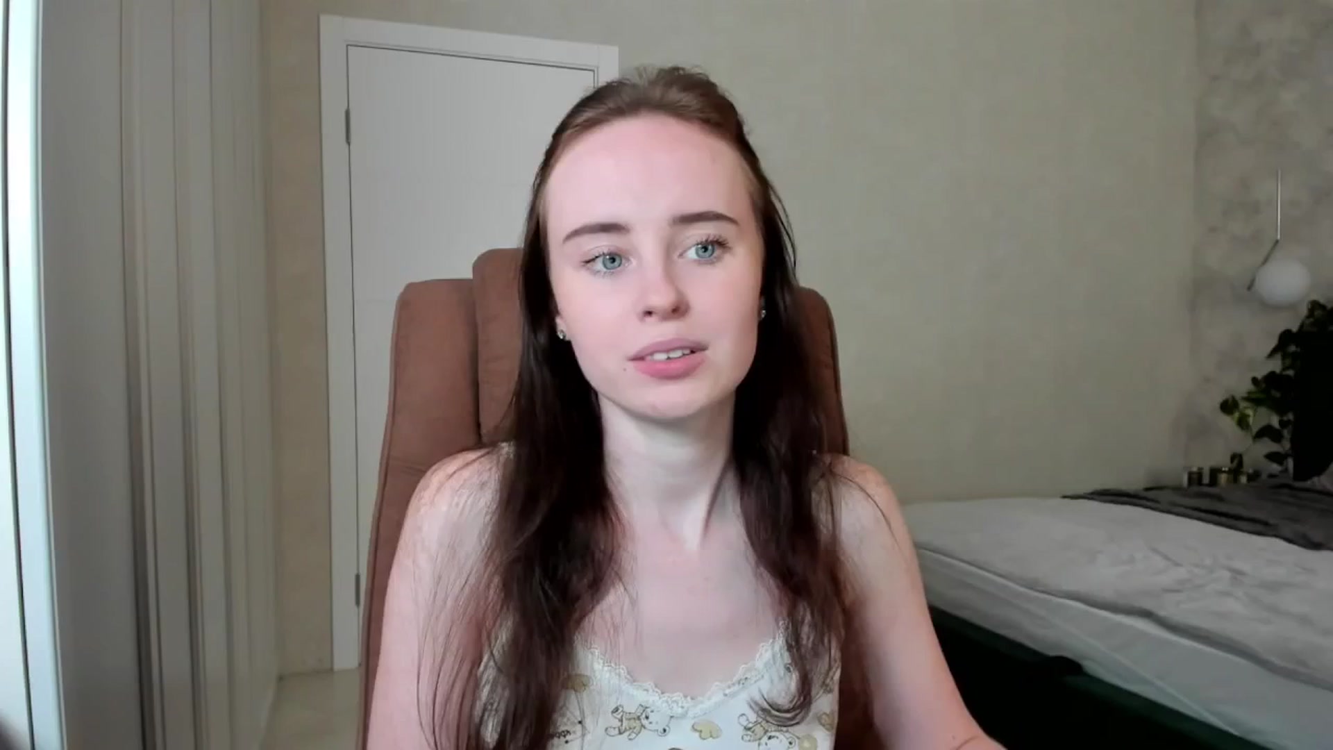 Gallery image thumbnail from userSasha's myfreecams stream on, 05/31/2025, 07:23 image 15 of 20