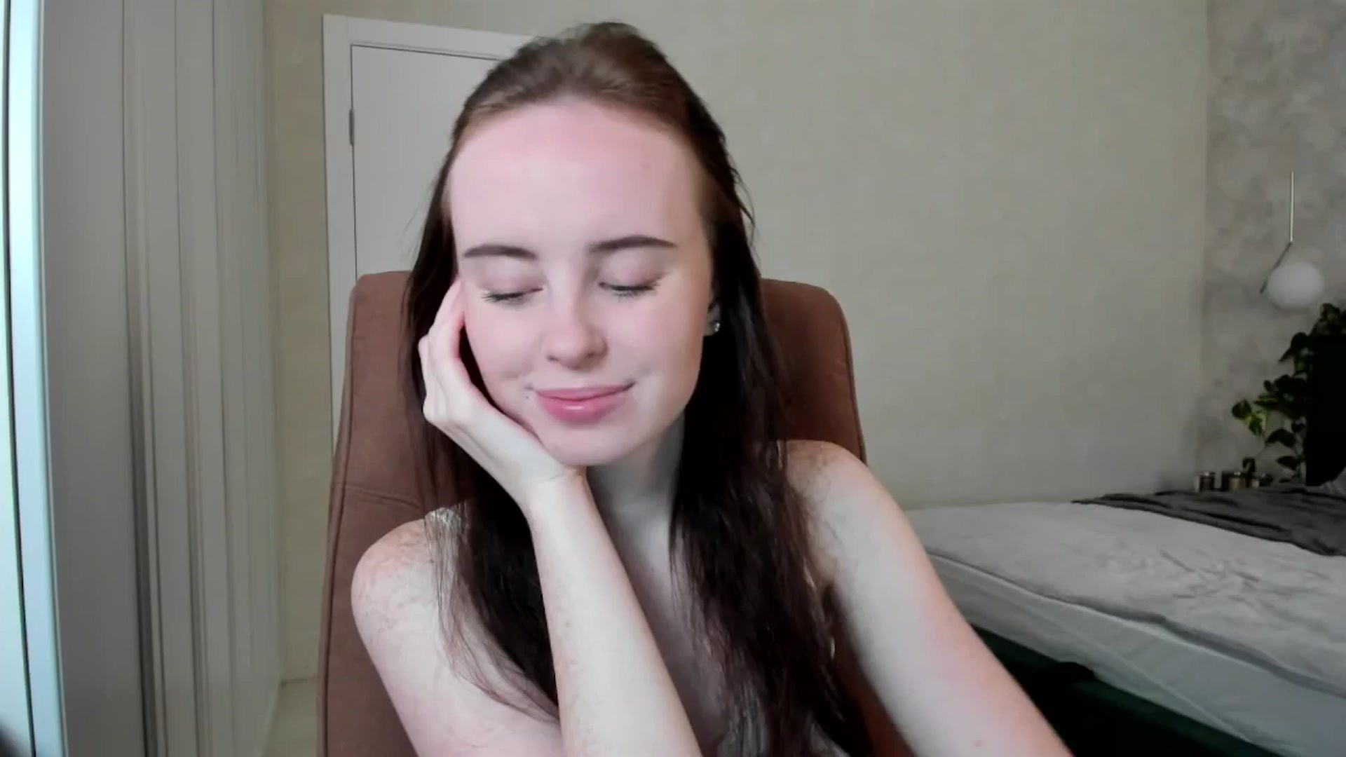 Gallery image thumbnail from userSasha's myfreecams stream on, 05/31/2025, 07:23 image 1 of 20