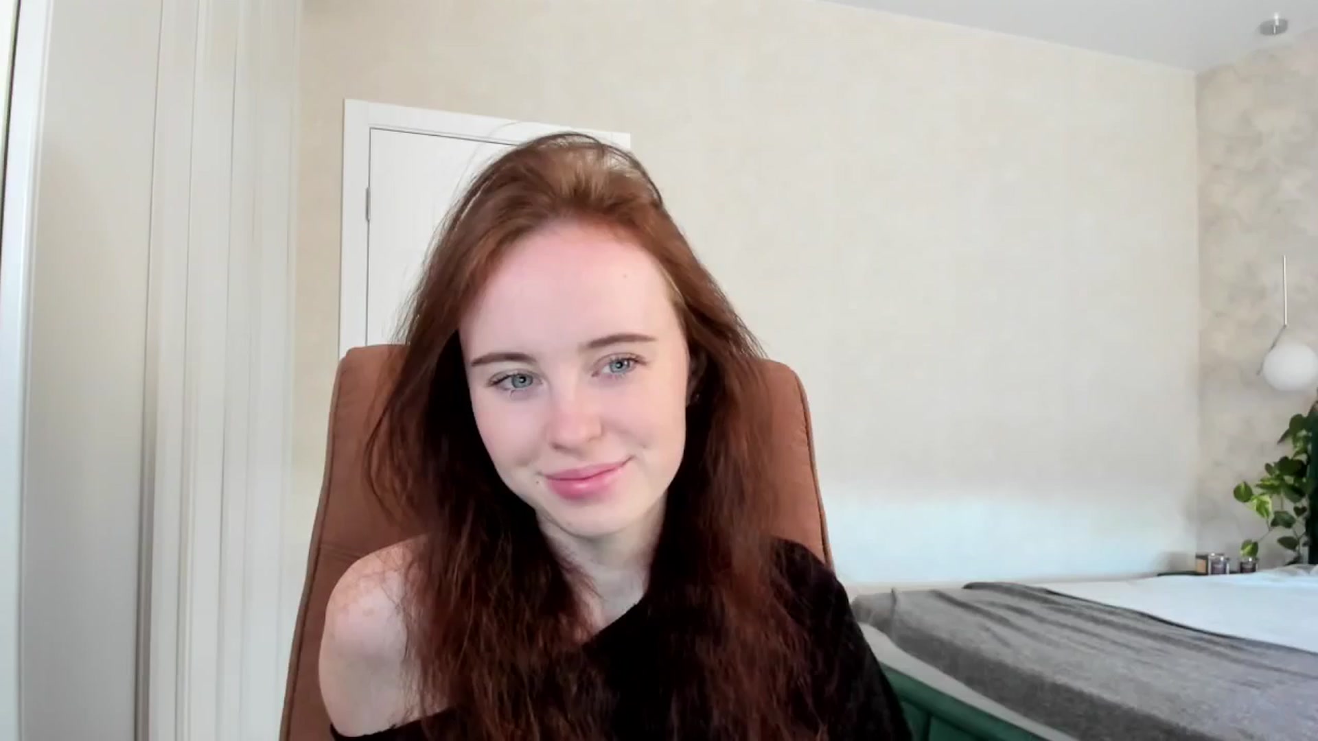 Gallery image thumbnail from userSasha's myfreecams stream on, 06/01/2025, 05:33 image 15 of 20