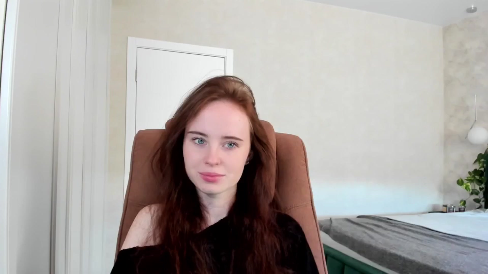 Gallery image thumbnail from userSasha's myfreecams stream on, 06/01/2025, 05:33 image 18 of 20