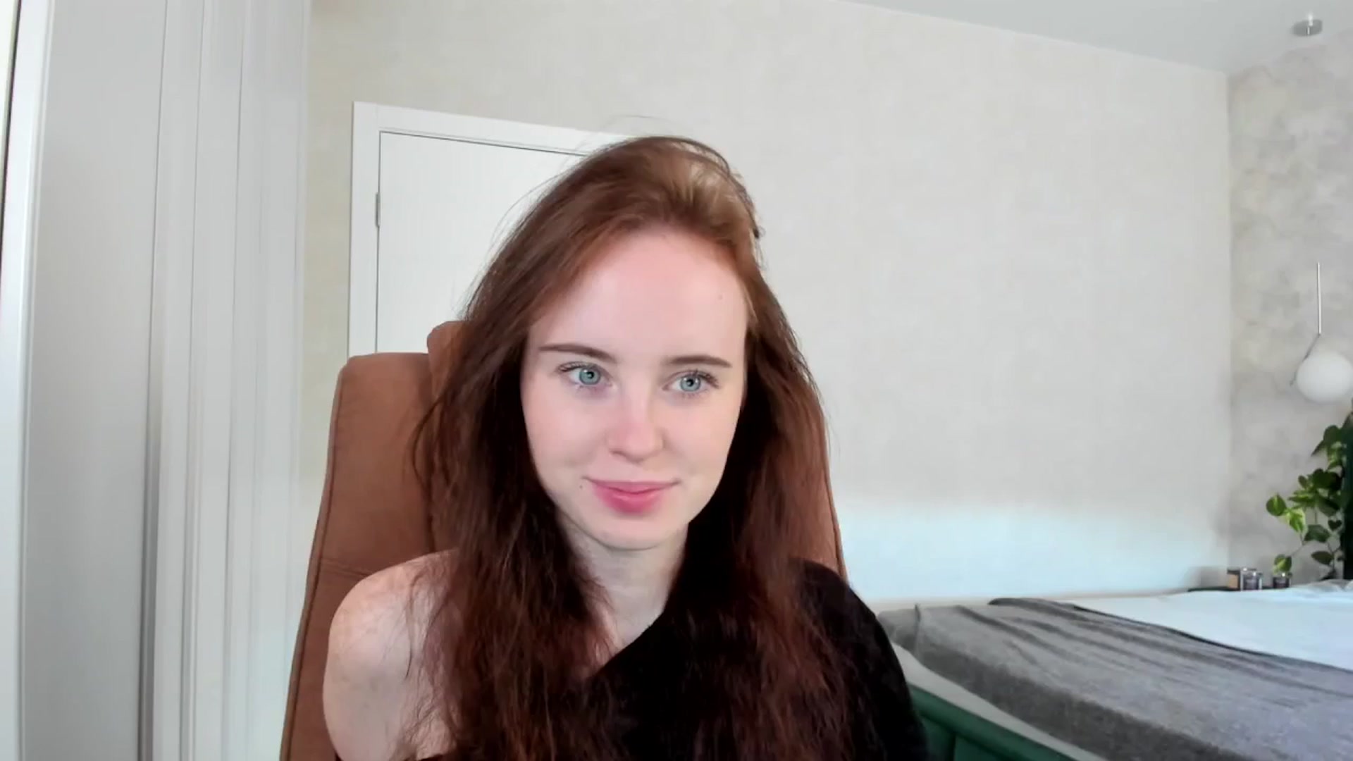 Gallery image thumbnail from userSasha's myfreecams stream on, 06/01/2025, 05:33 image 16 of 20
