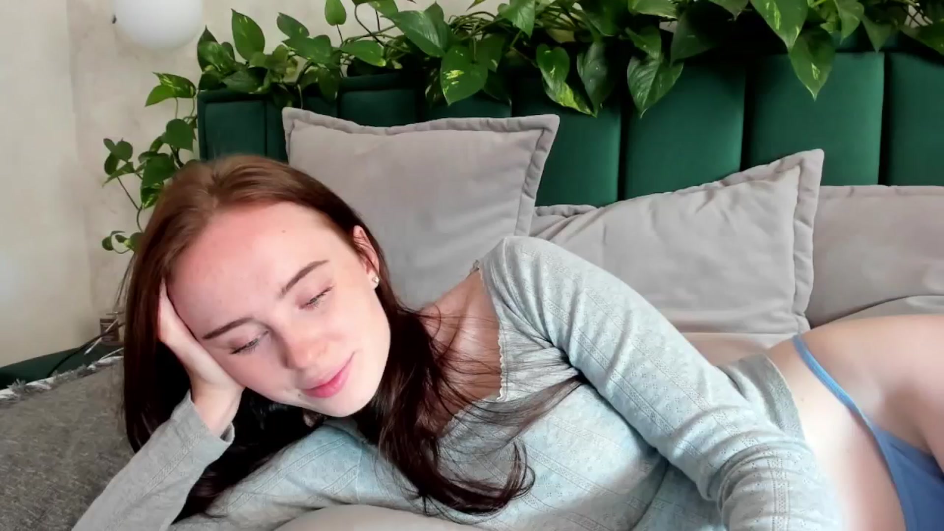 Gallery image thumbnail from userSasha's myfreecams stream on, 07/05/2025, 07:22 image 5 of 20