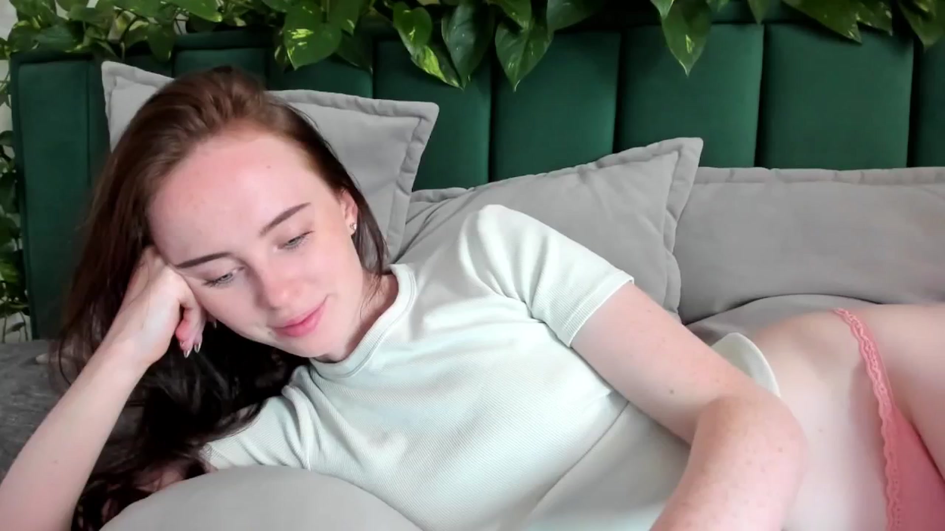 Gallery image thumbnail from userSasha's myfreecams stream on, 07/06/2025, 07:01 image 6 of 20