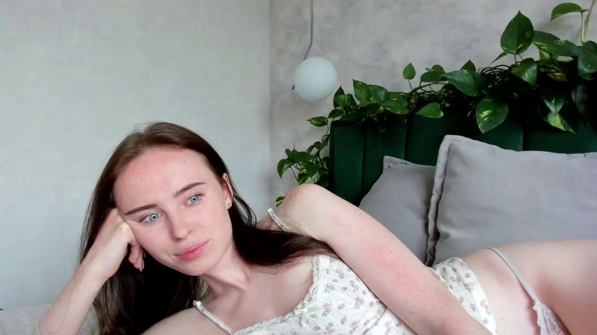 Gallery image thumbnail from userSasha's myfreecams stream on, 07/10/2025, 15:19 image 6 of 20
