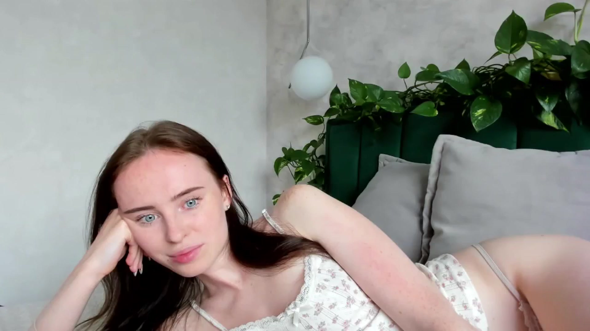 Gallery image thumbnail from userSasha's myfreecams stream on, 07/10/2025, 15:19 image 7 of 20
