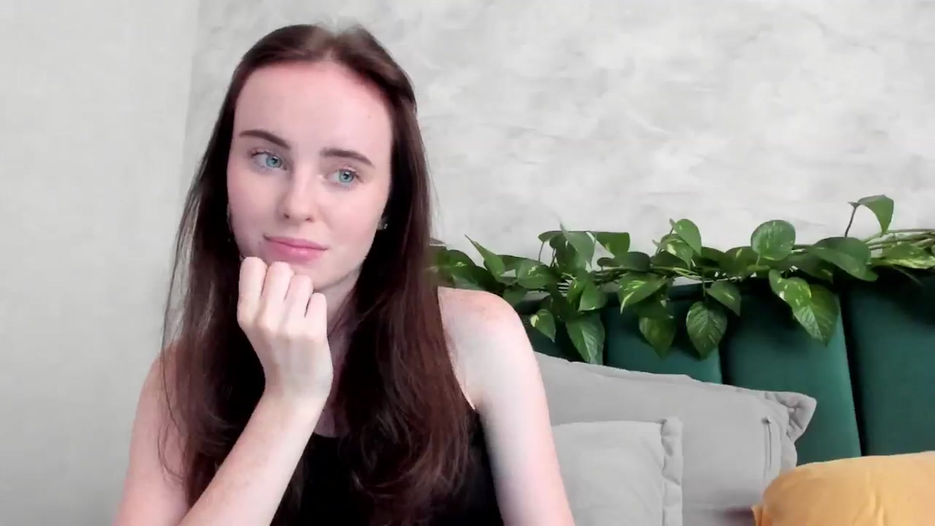 Gallery image thumbnail from userSasha's myfreecams stream on, 08/05/2025, 15:44 image 12 of 20
