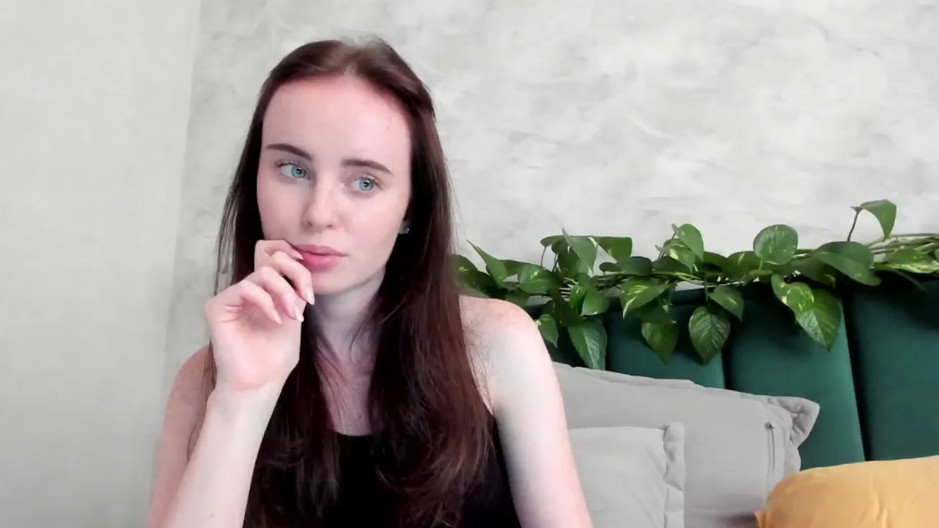 Gallery image thumbnail from userSasha's myfreecams stream on, 08/05/2025, 15:44 image 4 of 20