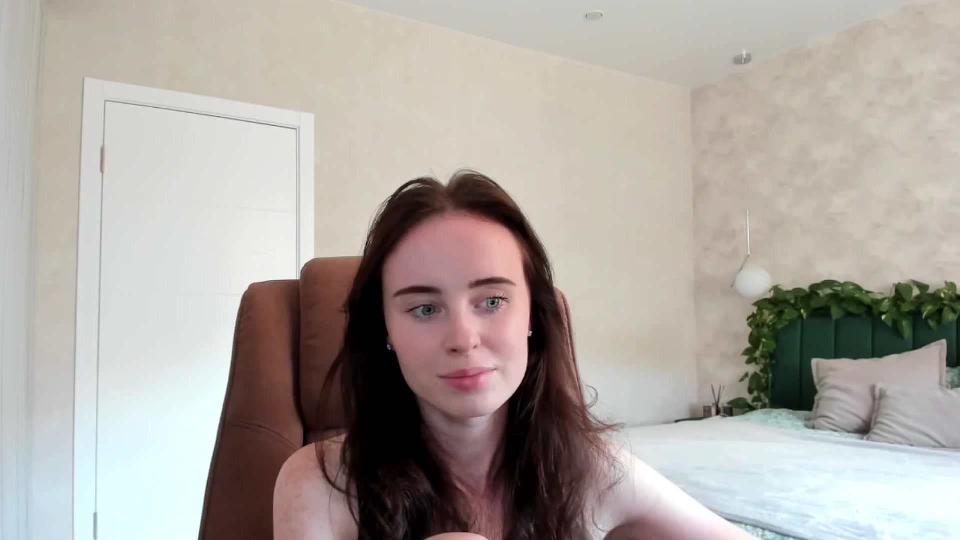 Gallery image thumbnail from userSasha's myfreecams stream on, 08/13/2025, 14:38 image 13 of 20