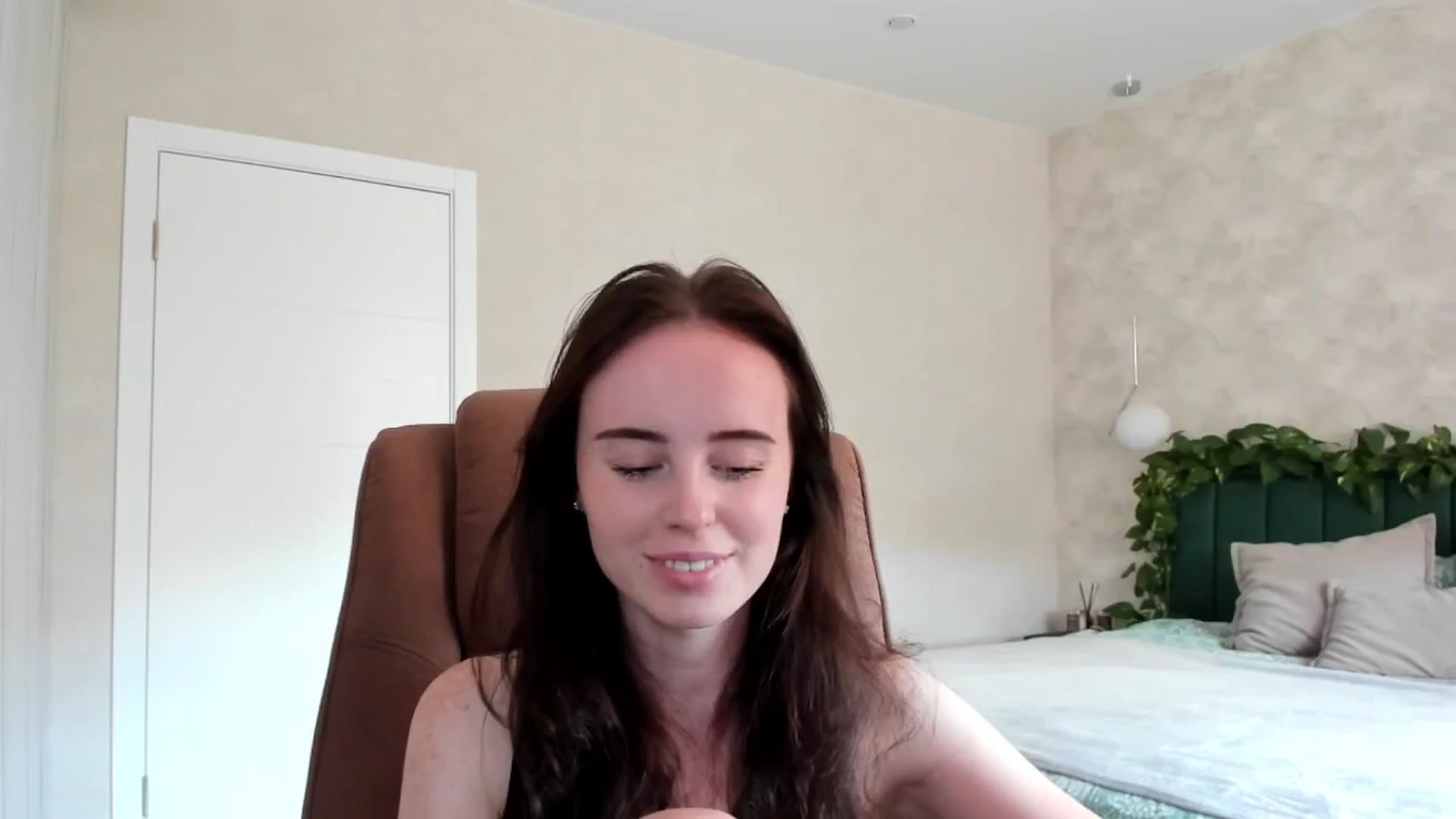 Gallery image thumbnail from userSasha's myfreecams stream on, 08/13/2025, 14:38 image 14 of 20