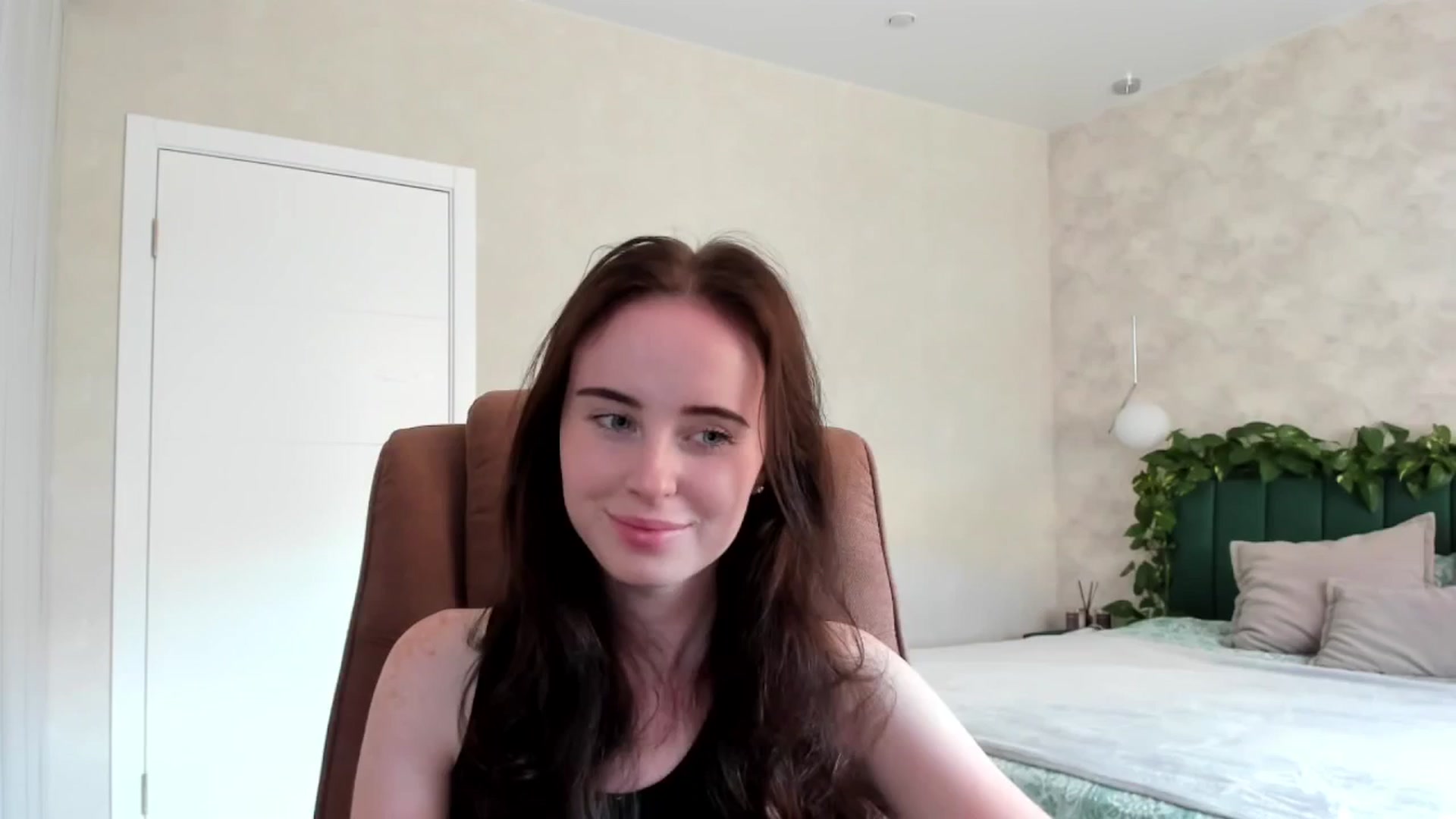 Gallery image thumbnail from userSasha's myfreecams stream on, 08/13/2025, 14:38 image 2 of 20