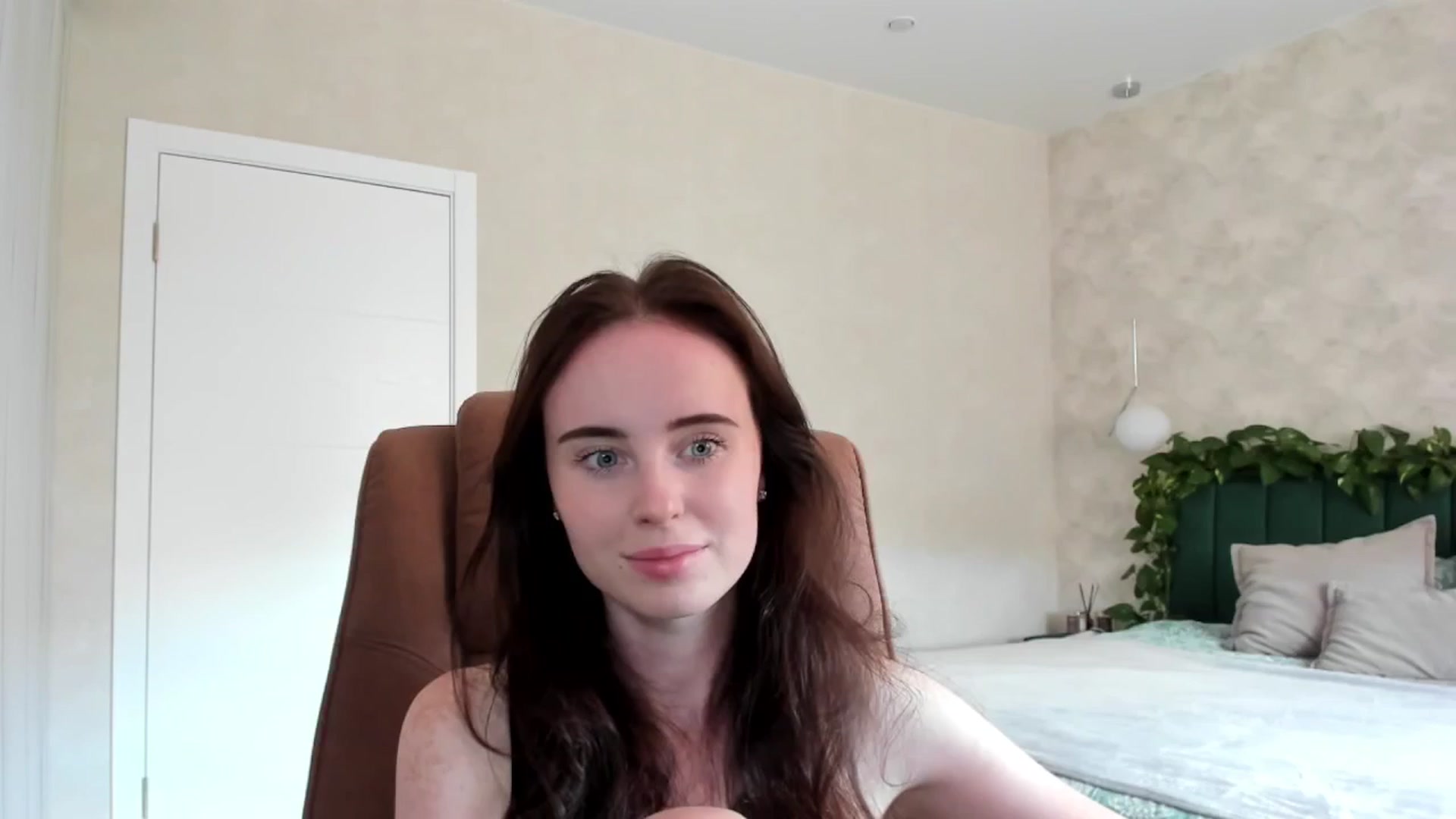 Gallery image thumbnail from userSasha's myfreecams stream on, 08/13/2025, 14:38 image 16 of 20
