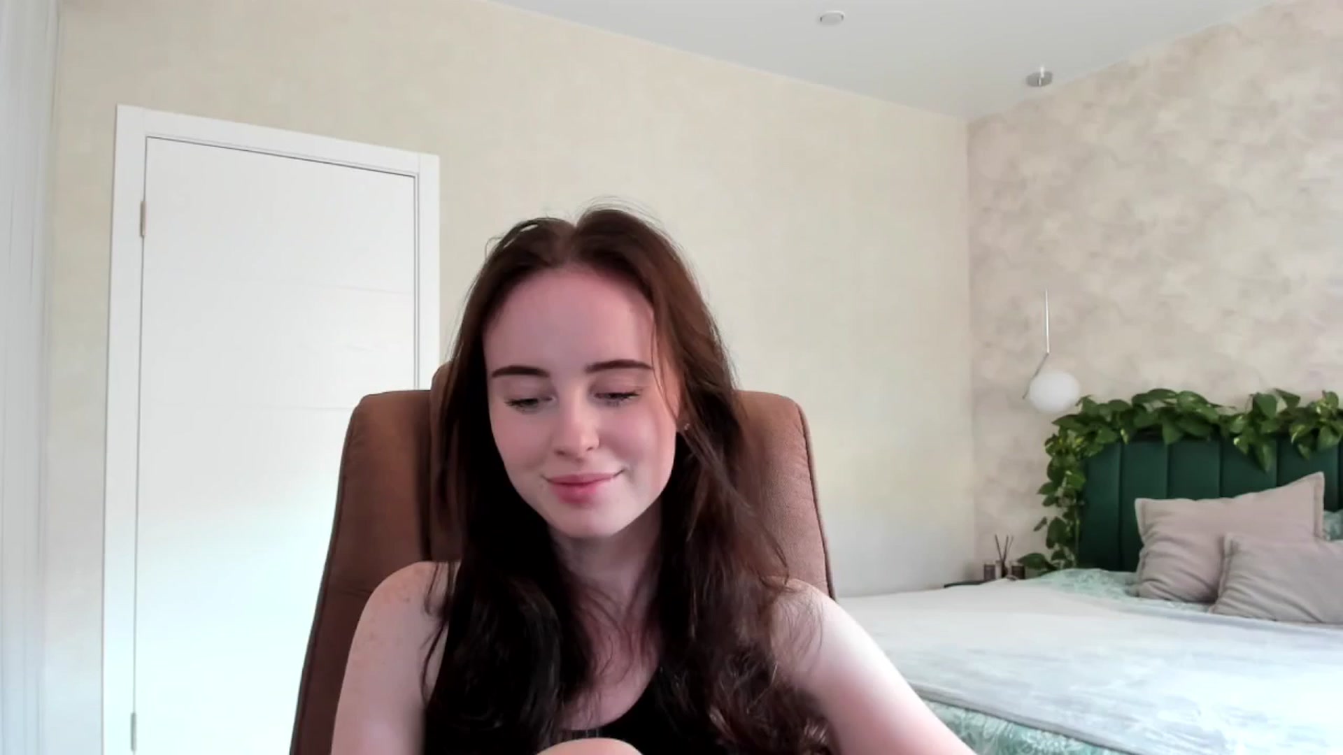 Gallery image thumbnail from userSasha's myfreecams stream on, 08/13/2025, 14:38 image 1 of 20
