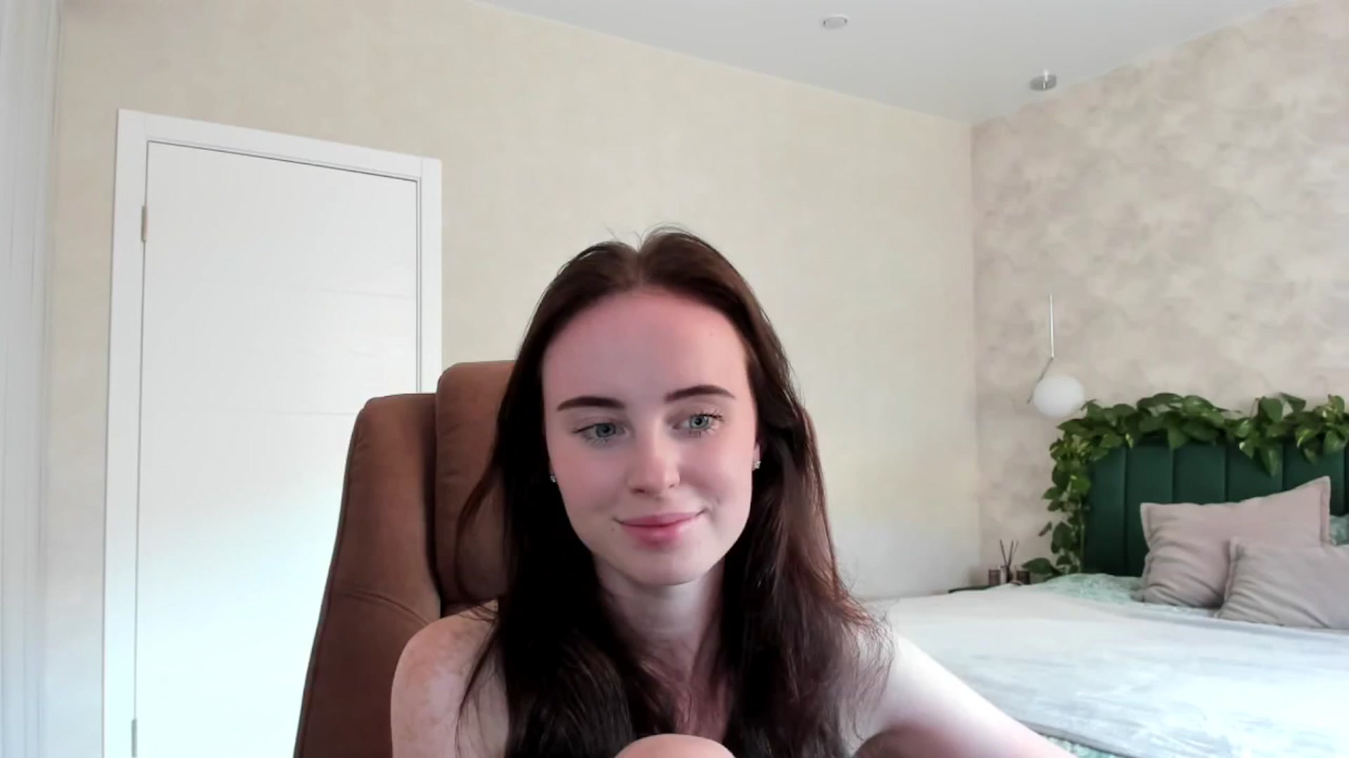 Gallery image thumbnail from userSasha's myfreecams stream on, 08/13/2025, 14:38 image 6 of 20