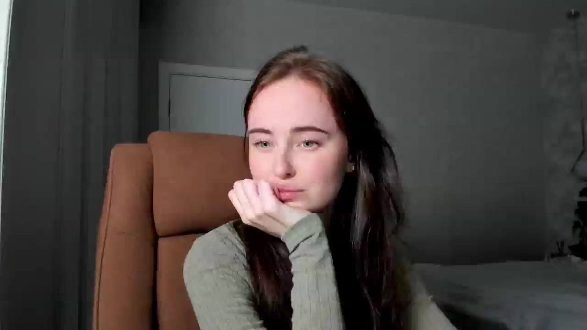 Gallery image thumbnail from userSasha's myfreecams stream on, 09/16/2025, 18:01 image 16 of 20