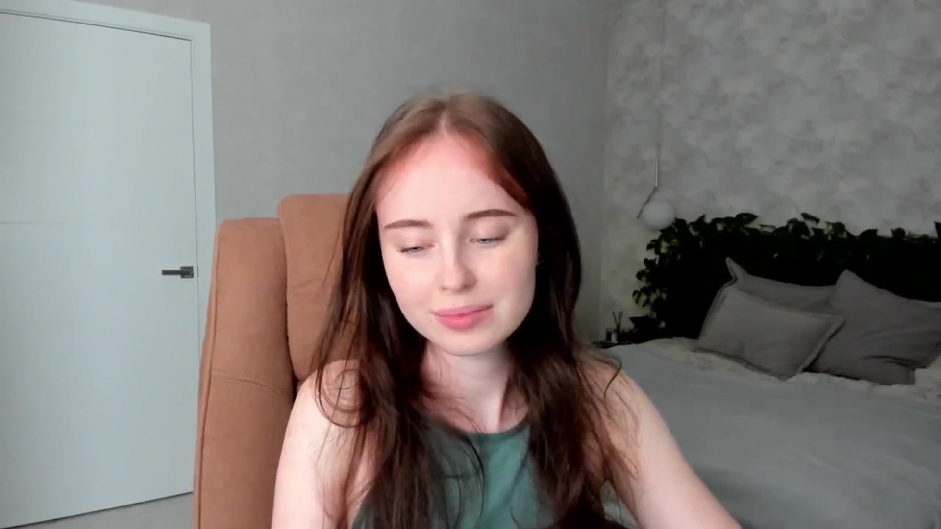 Gallery image thumbnail from userSasha's myfreecams stream on, 09/24/2025, 19:46 image 14 of 20