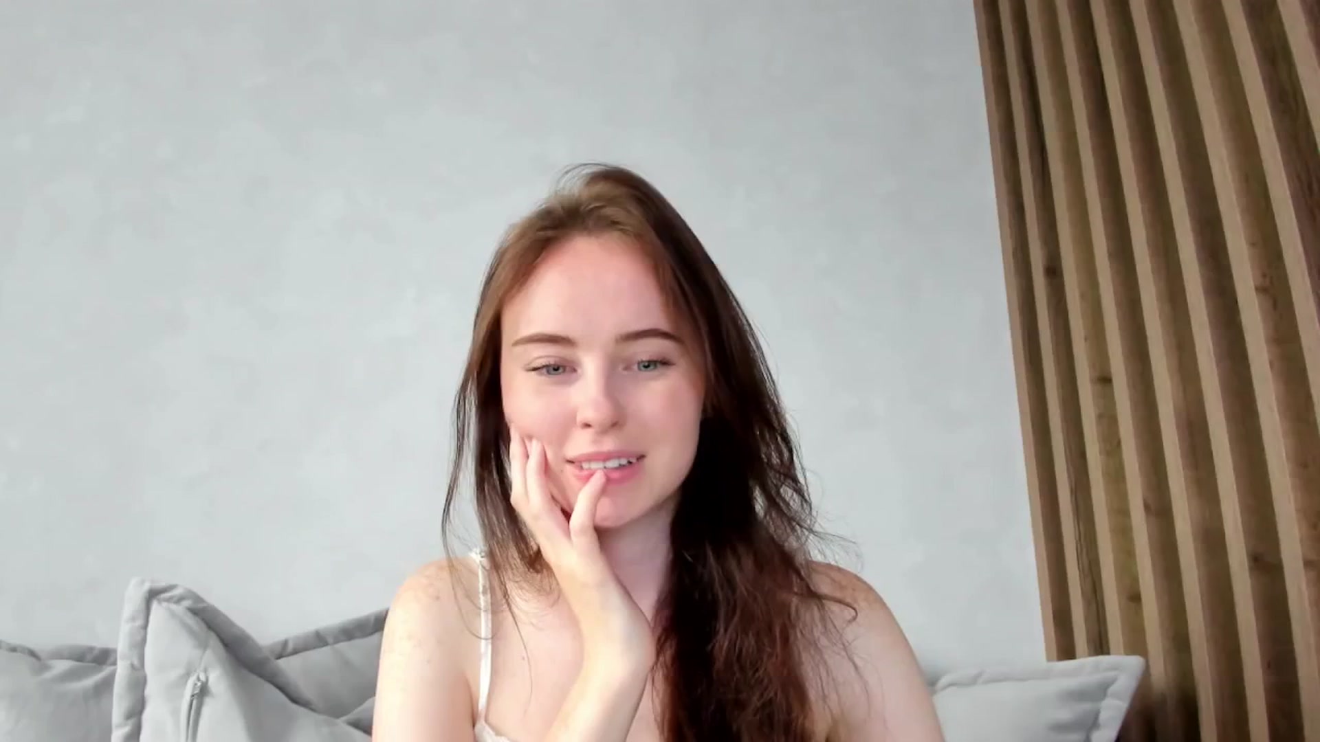 Gallery image thumbnail from userSasha's myfreecams stream on, 10/05/2025, 07:08 image 17 of 20