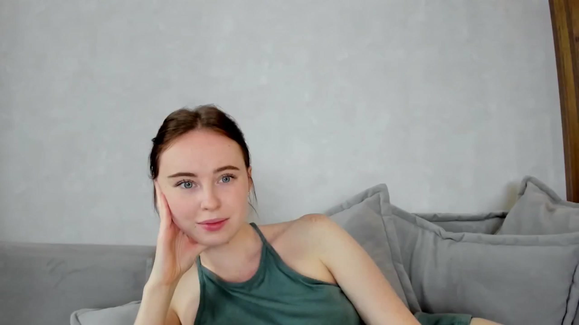 Gallery image thumbnail from userSasha's myfreecams stream on, 10/25/2025, 06:51 image 16 of 20