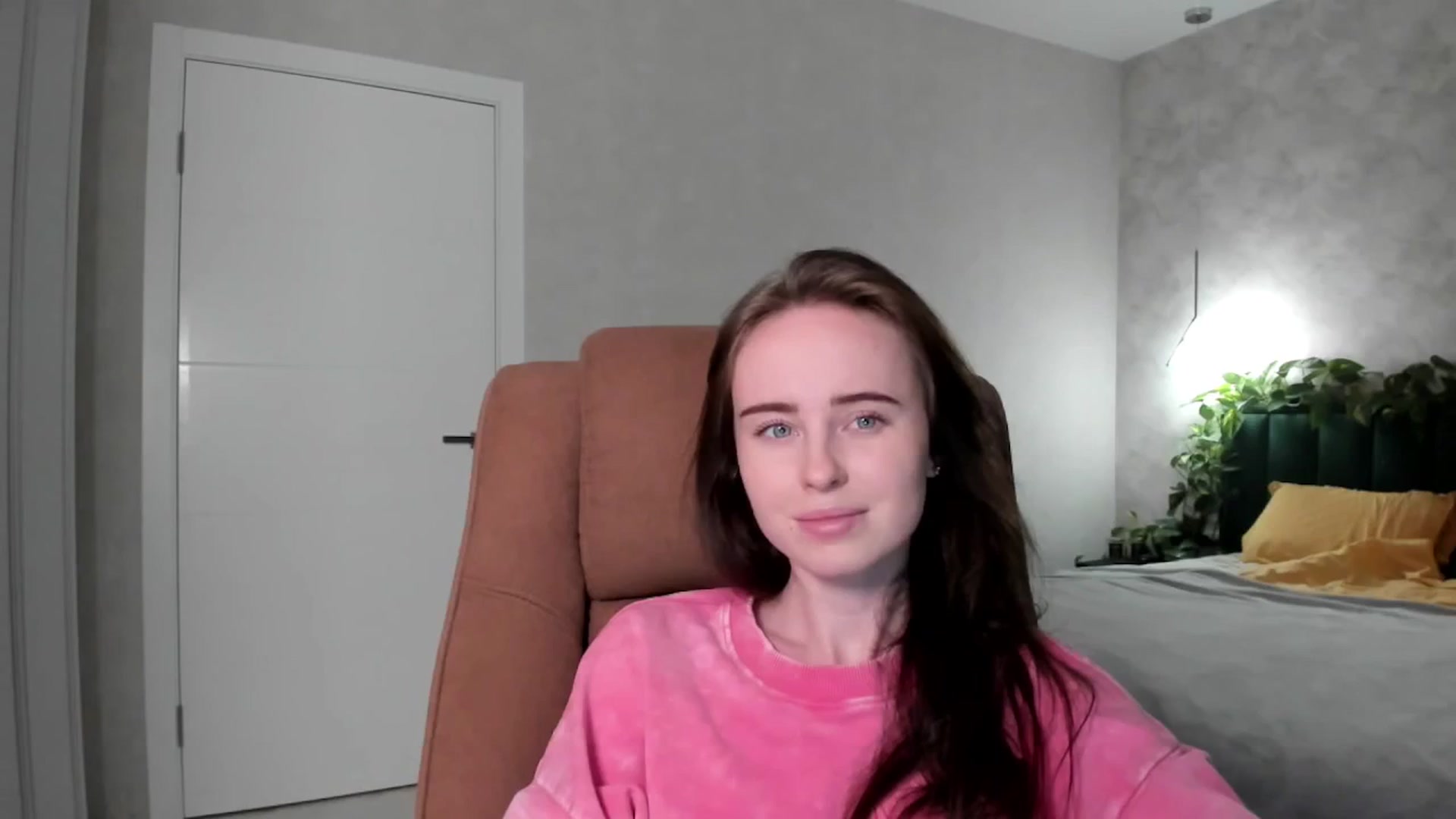 Gallery image thumbnail from userSasha's myfreecams stream on, 12/19/2025, 15:03 image 4 of 20