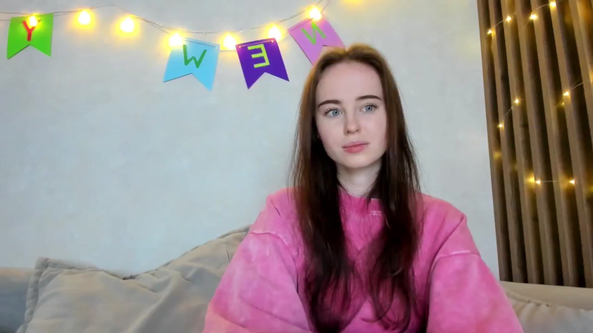 Gallery image thumbnail from userSasha's myfreecams stream on, 12/20/2025, 08:47 image 17 of 20
