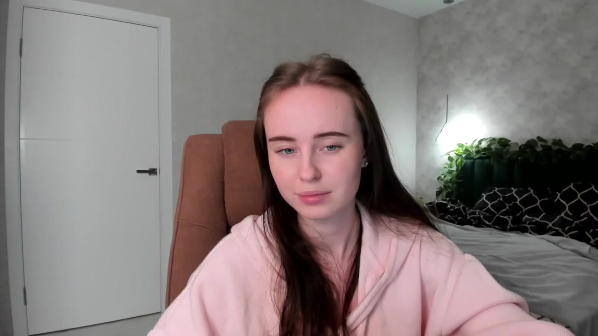 Gallery image thumbnail from userSasha's myfreecams stream on, 12/25/2025, 17:00 image 9 of 20