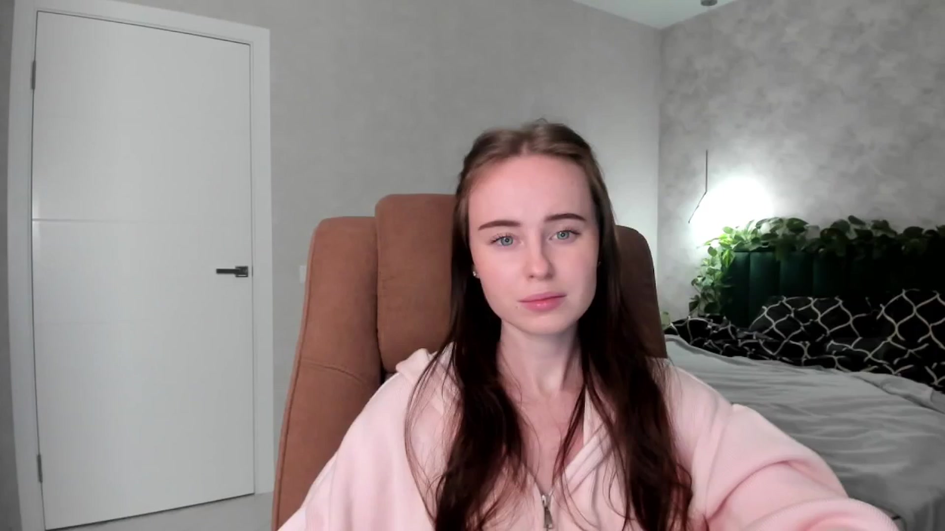 Gallery image thumbnail from userSasha's myfreecams stream on, 12/25/2025, 17:00 image 15 of 20
