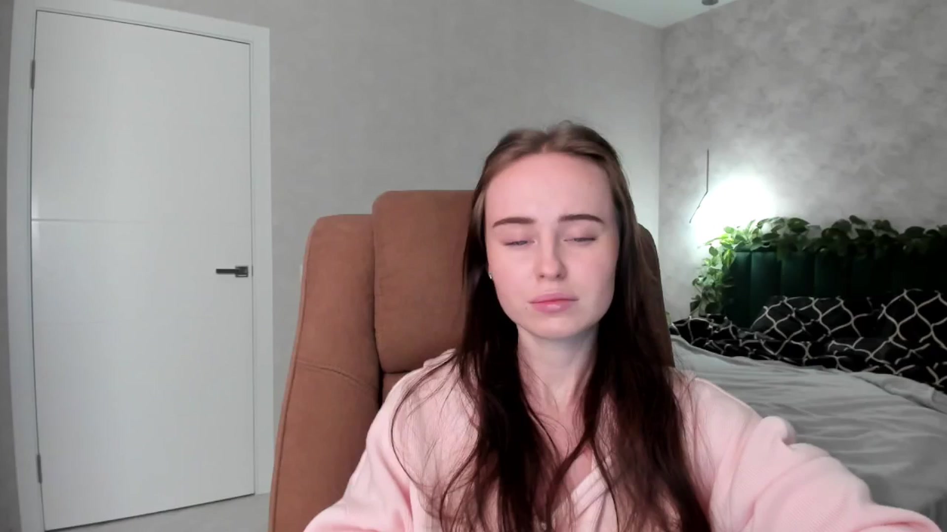 Gallery image thumbnail from userSasha's myfreecams stream on, 12/25/2025, 17:32 image 1 of 20