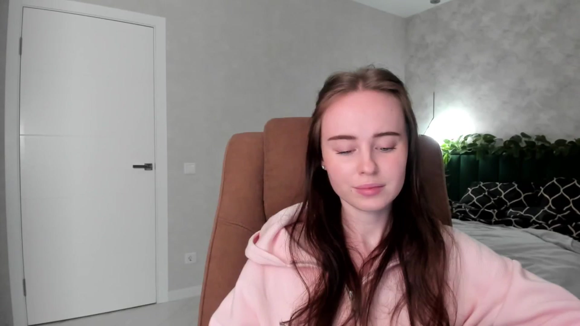 Gallery image thumbnail from userSasha's myfreecams stream on, 12/25/2025, 17:32 image 19 of 20